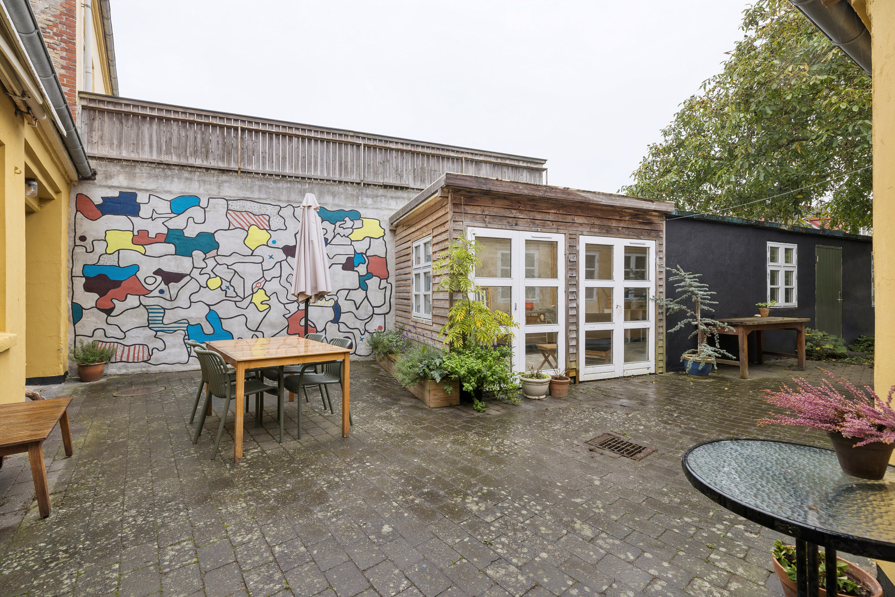 Fremhævet terrasse billede i fuldskærmstilstand. Billede af Nørrebro 34, 5900 Rudkøbing