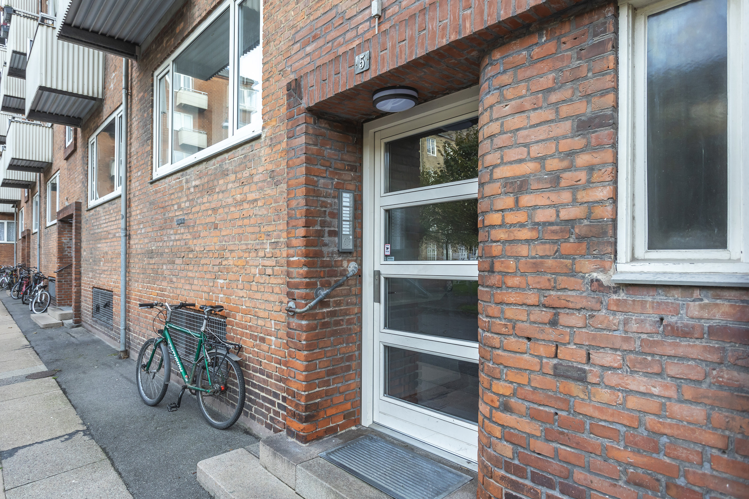 Fremhævet  billede i fuldskærmstilstand. Billede af Dalføret 5, 2. th., 2300 København S