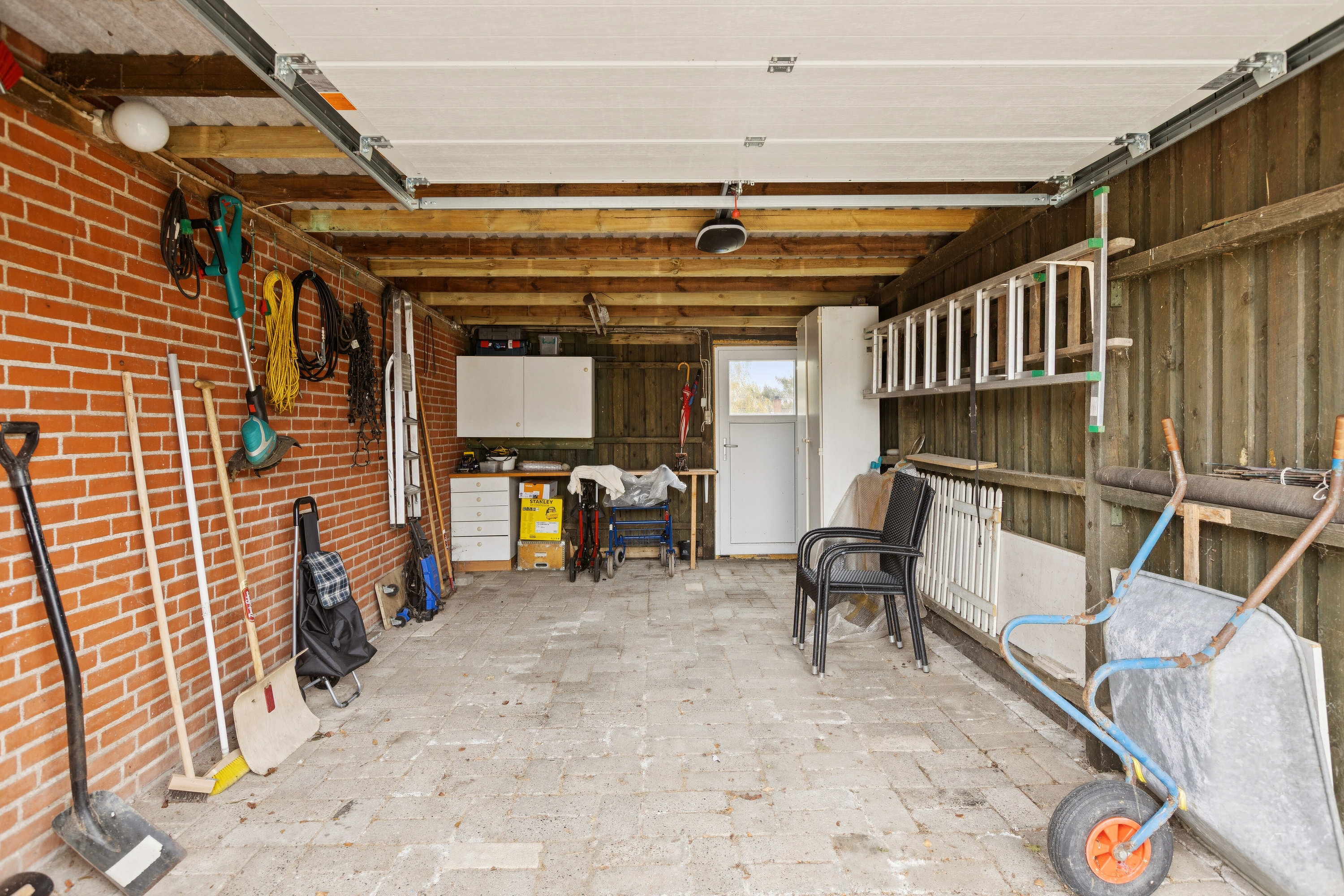 Fremhævet garage billede i fuldskærmstilstand. Billede af Svingkærvej 24, Brøderup, 4733 Tappernøje