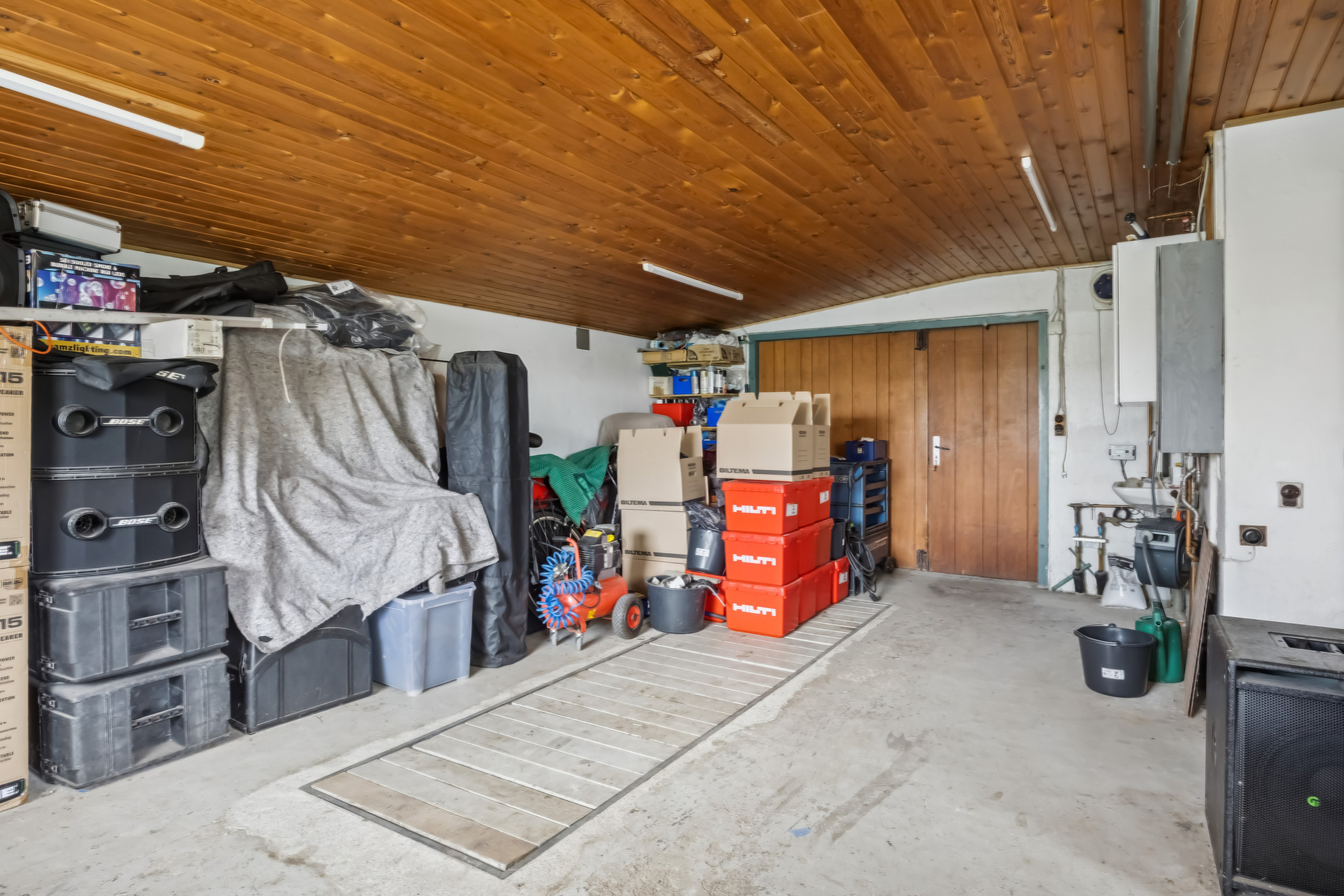 Fremhævet garage billede i fuldskærmstilstand. Billede af Bakkekammen 6, 4460 Snertinge