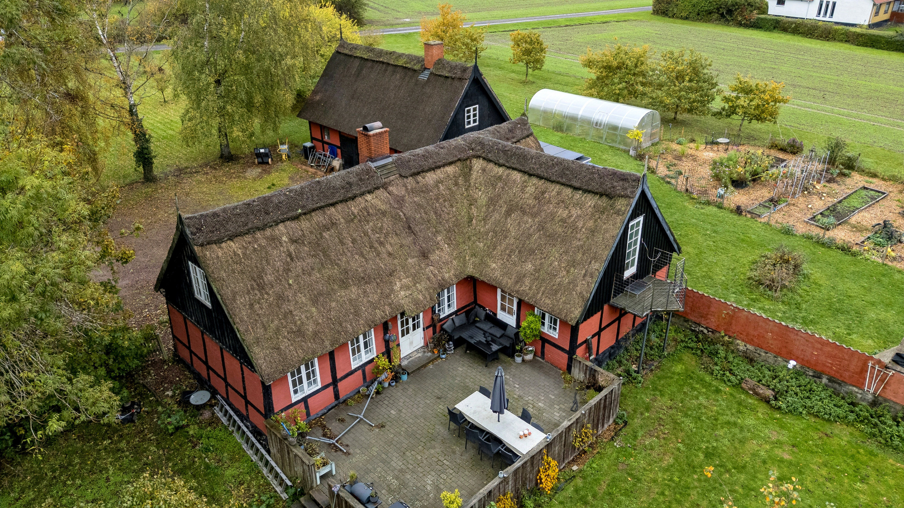 Fremhævet set fra haven billede i fuldskærmstilstand. Billede af Rønnevej 89, Nylars, 3720 Aakirkeby