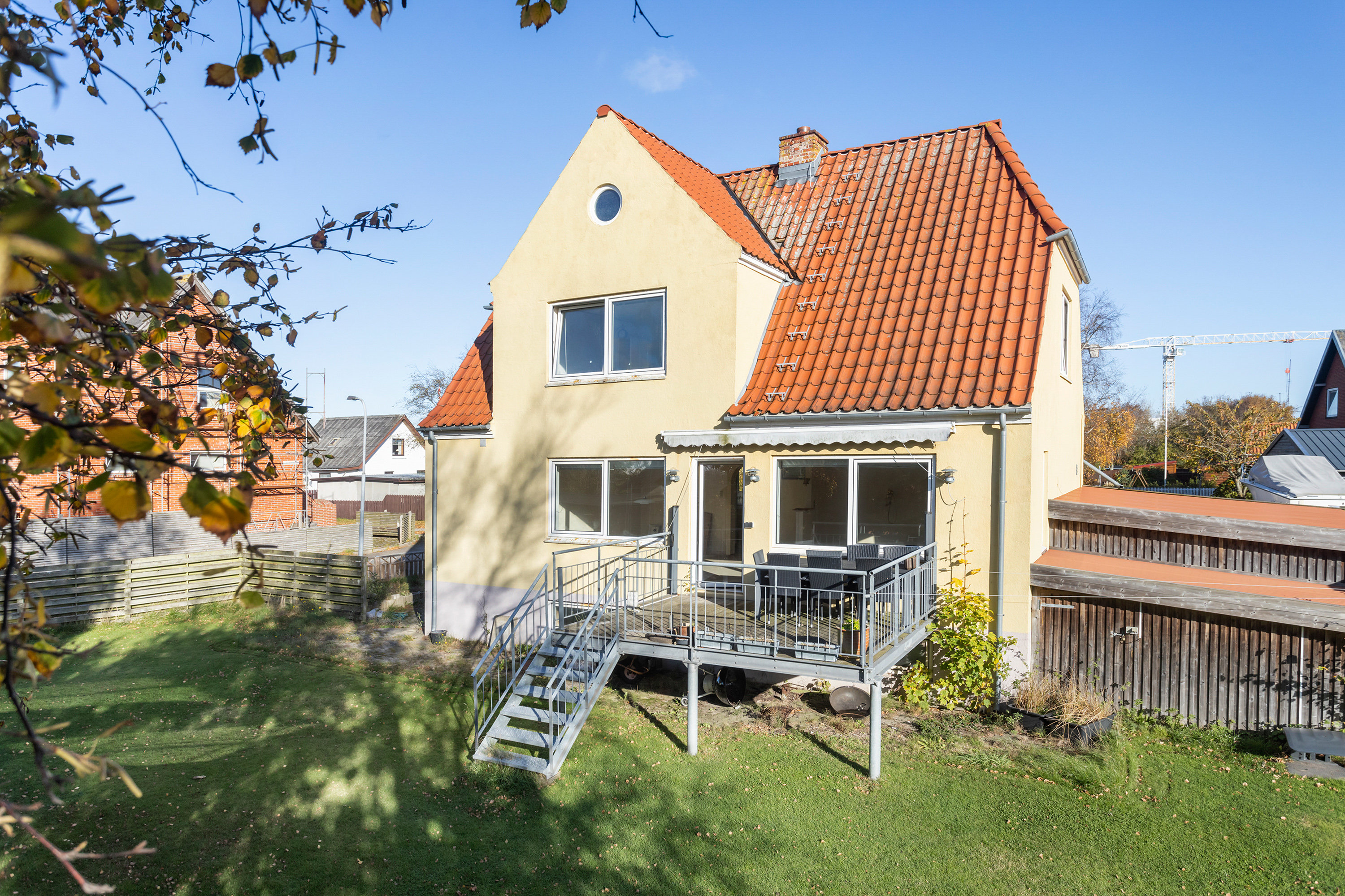 Fremhævet facade billede i fuldskærmstilstand. Billede af Kajgårdsvej 10, 9970 Strandby