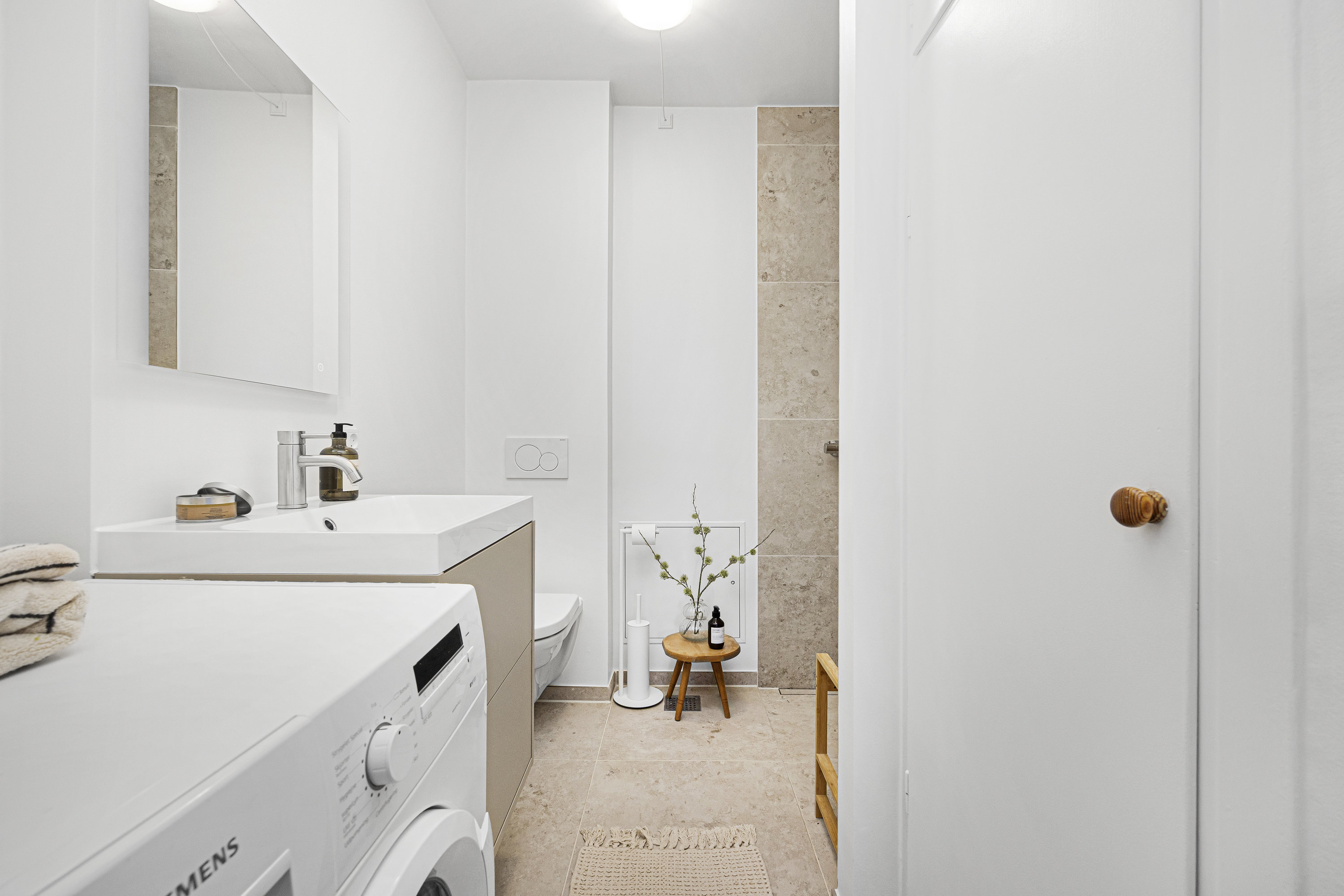 Fremhævet  billede i fuldskærmstilstand. Billede af Roskildevej 118, 3. th., 2000 Frederiksberg