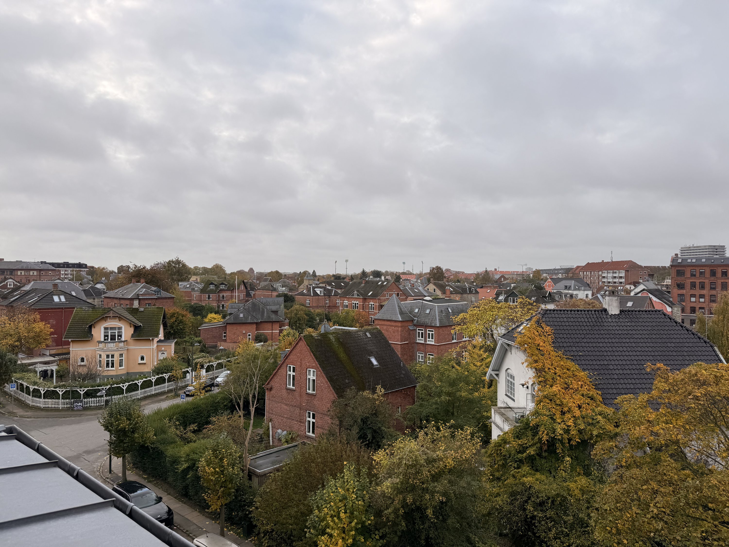 Fremhævet  billede i fuldskærmstilstand. Billede af Sigbrits Allé 5, 4. th., 2300 København S