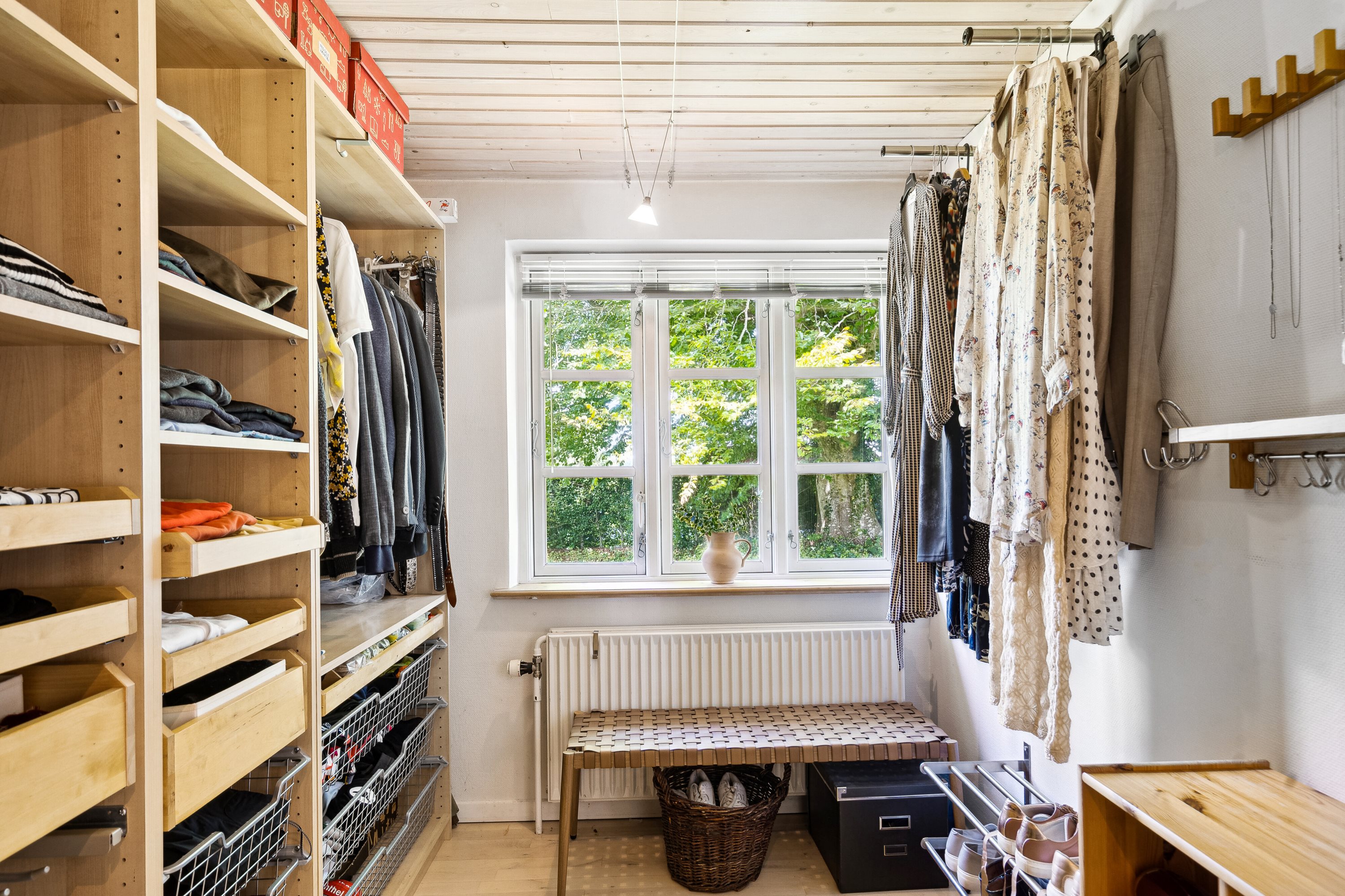 Fremhævet værelse billede i fuldskærmstilstand. Billede af Hæstvej 55, 8380 Trige