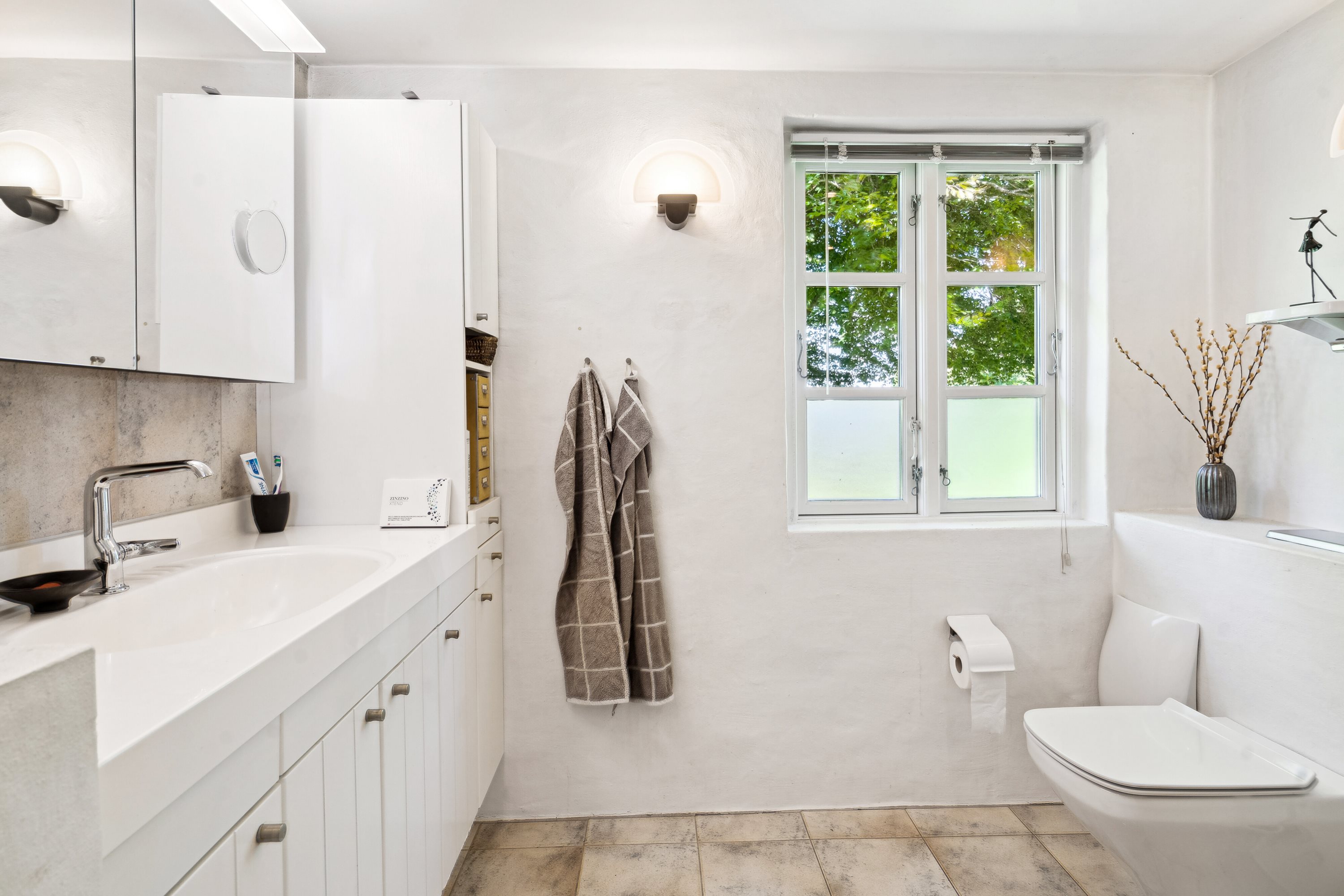 Fremhævet badeværelse billede i fuldskærmstilstand. Billede af Hæstvej 55, 8380 Trige