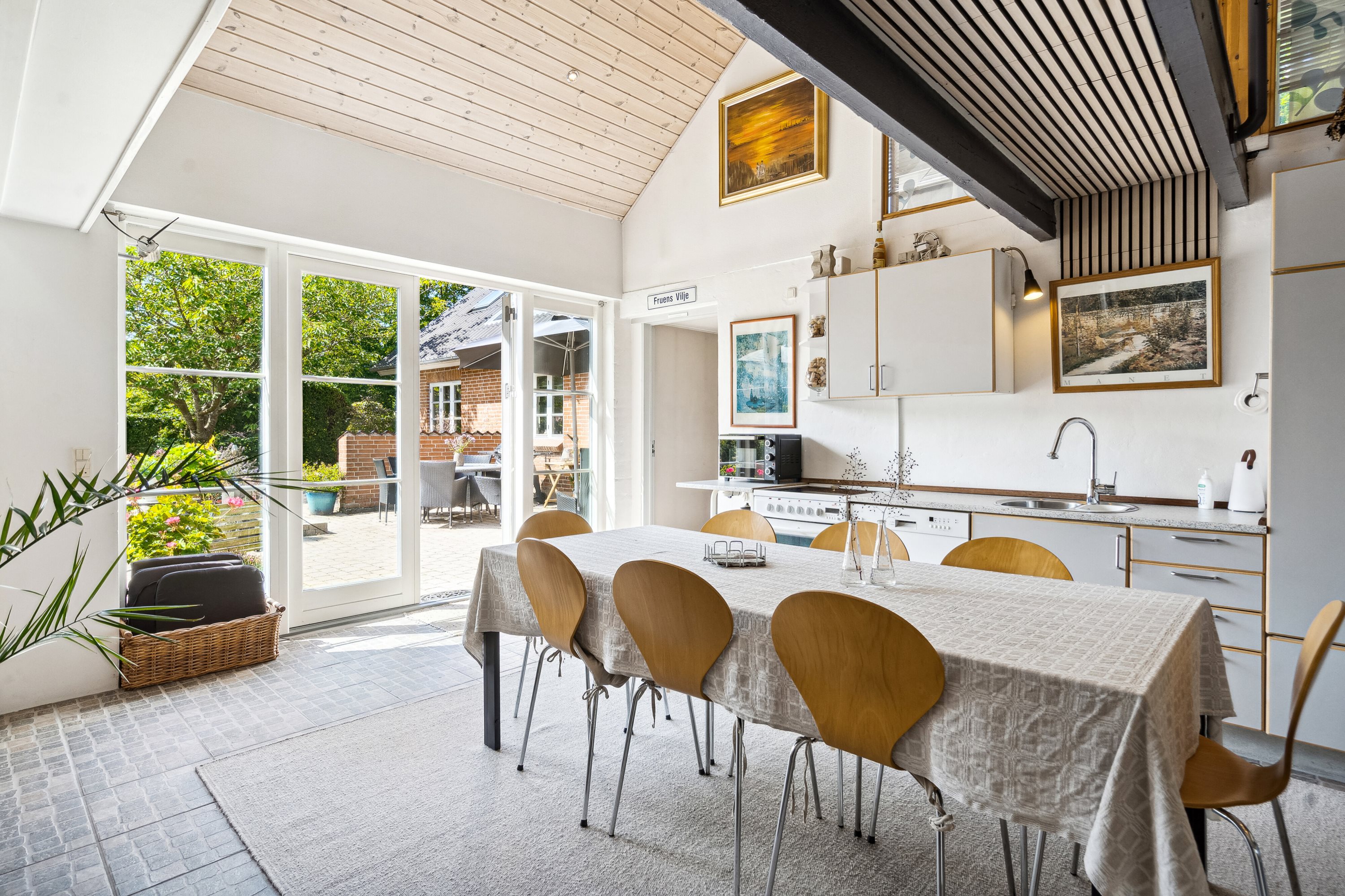 Fremhævet gildestue billede i fuldskærmstilstand. Billede af Hæstvej 55, 8380 Trige