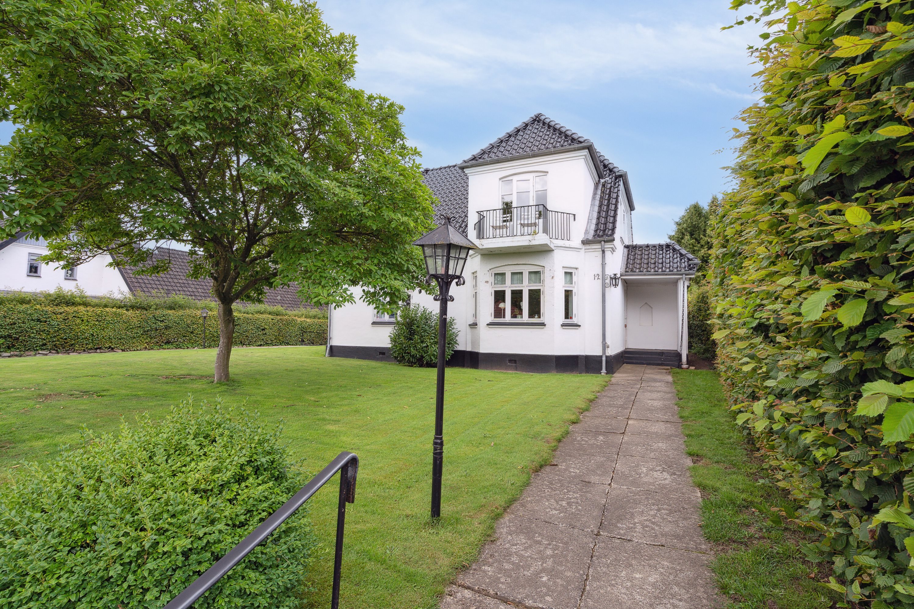 Fremhævet set fra haven billede i fuldskærmstilstand. Billede af Søndervej 12, Brobyværk, 5672 Broby