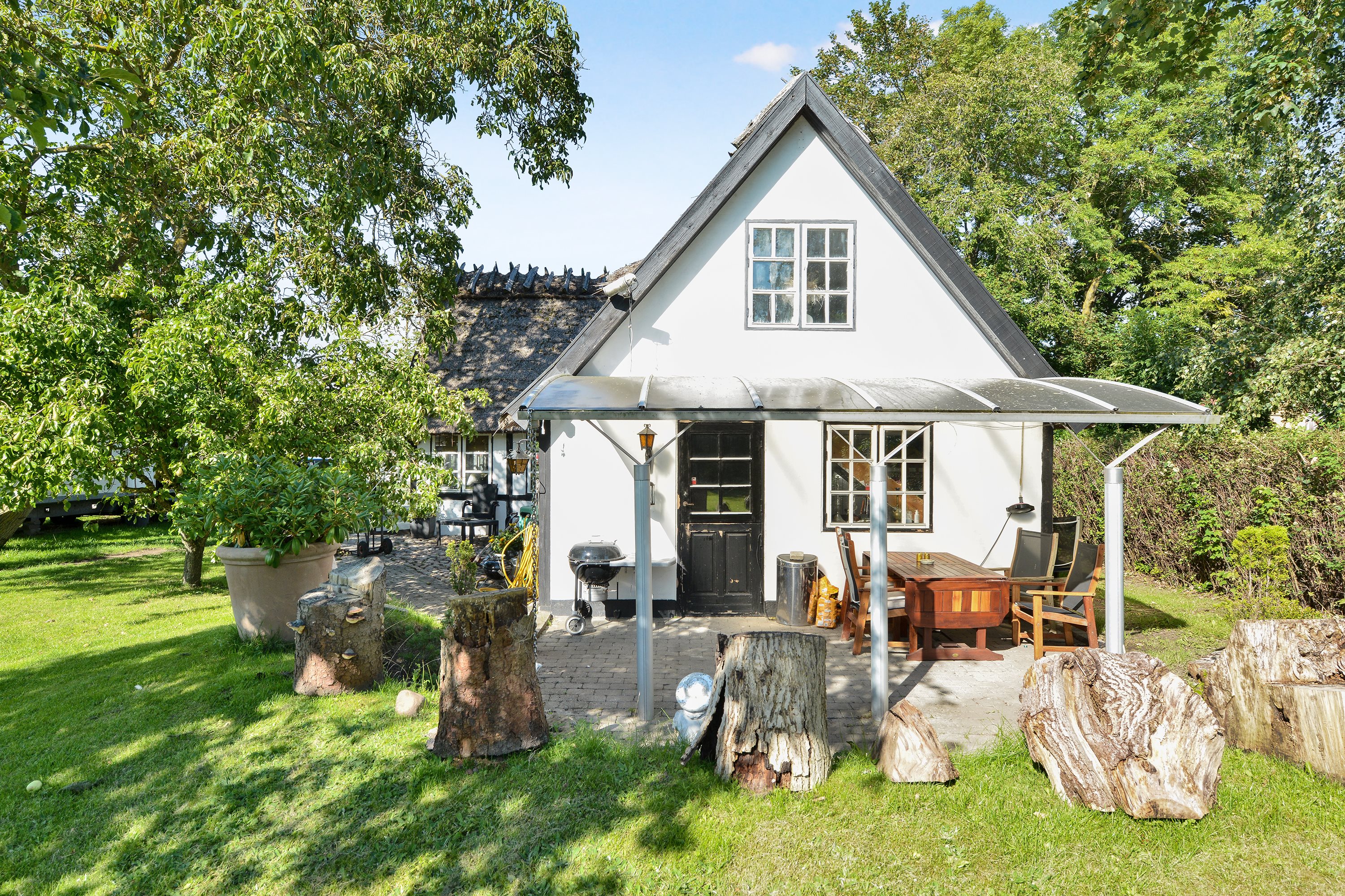 Miniaturebillede 1: ejendommen. Billede af Hundige Bygade 43, 2670 Greve