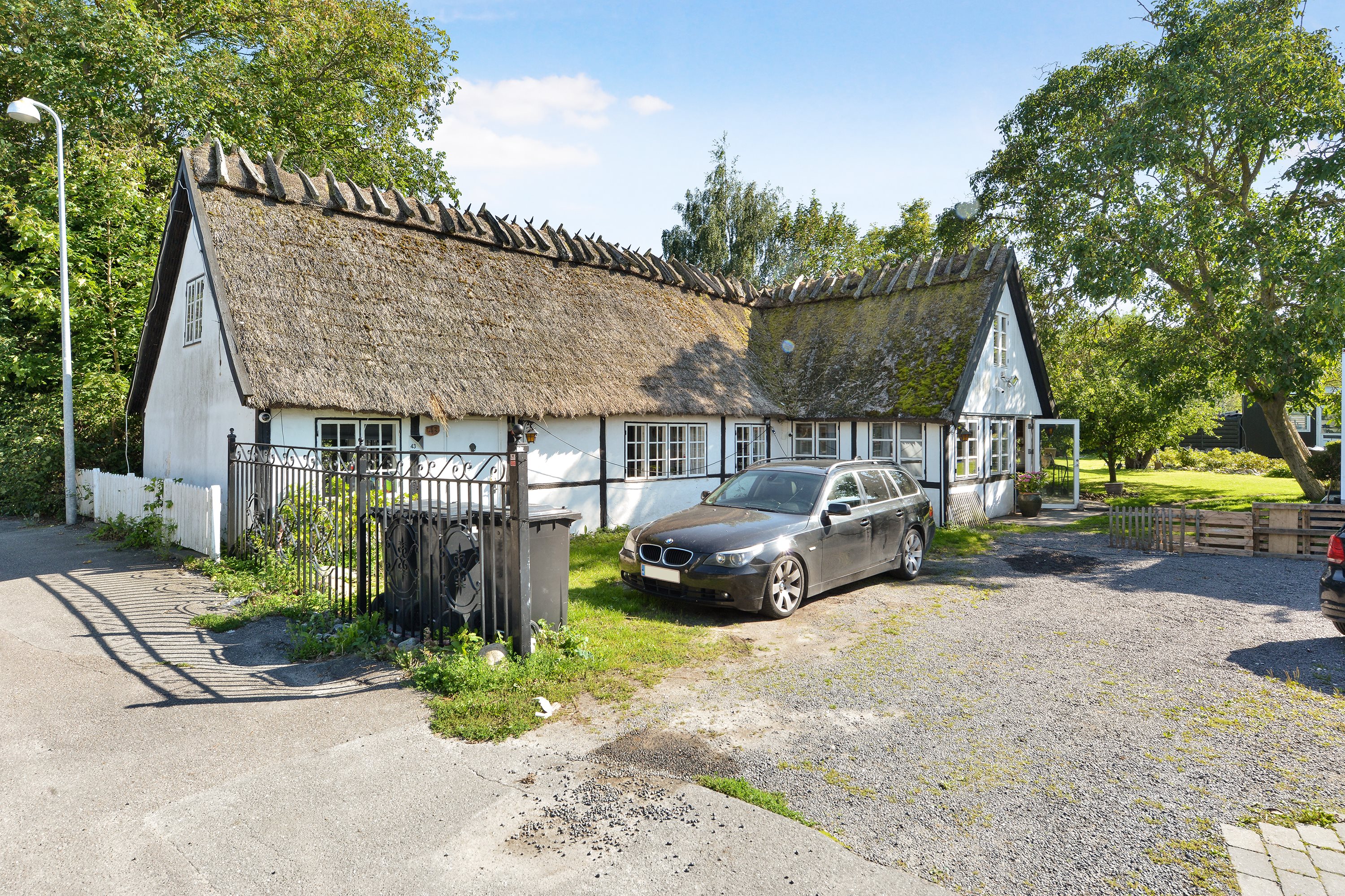 Fremhævet ejendommen billede i fuldskærmstilstand. Billede af Hundige Bygade 43, 2670 Greve