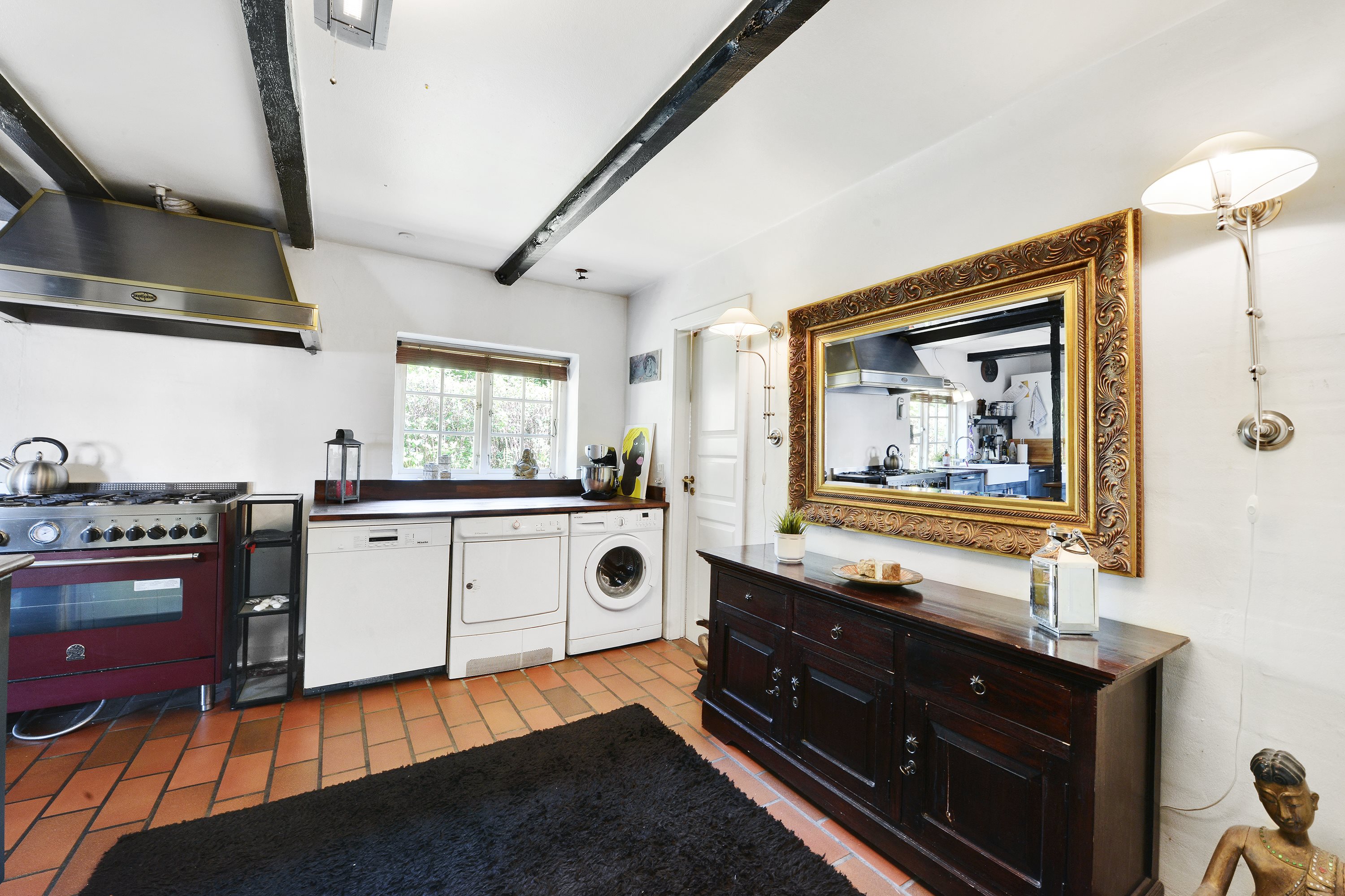 Fremhævet køkken billede i fuldskærmstilstand. Billede af Hundige Bygade 43, 2670 Greve