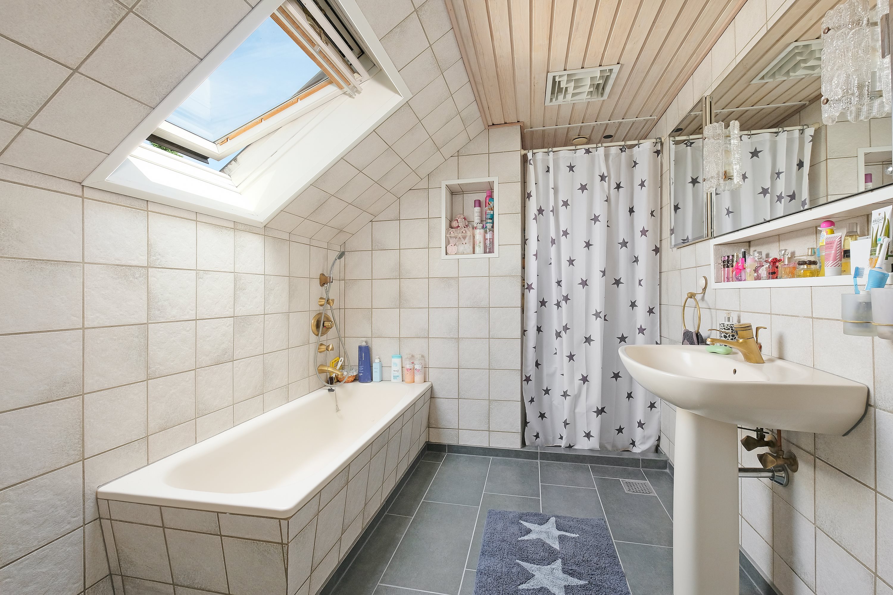 Fremhævet andet billede i fuldskærmstilstand. Billede af Rosenvænget 9, 8722 Hedensted