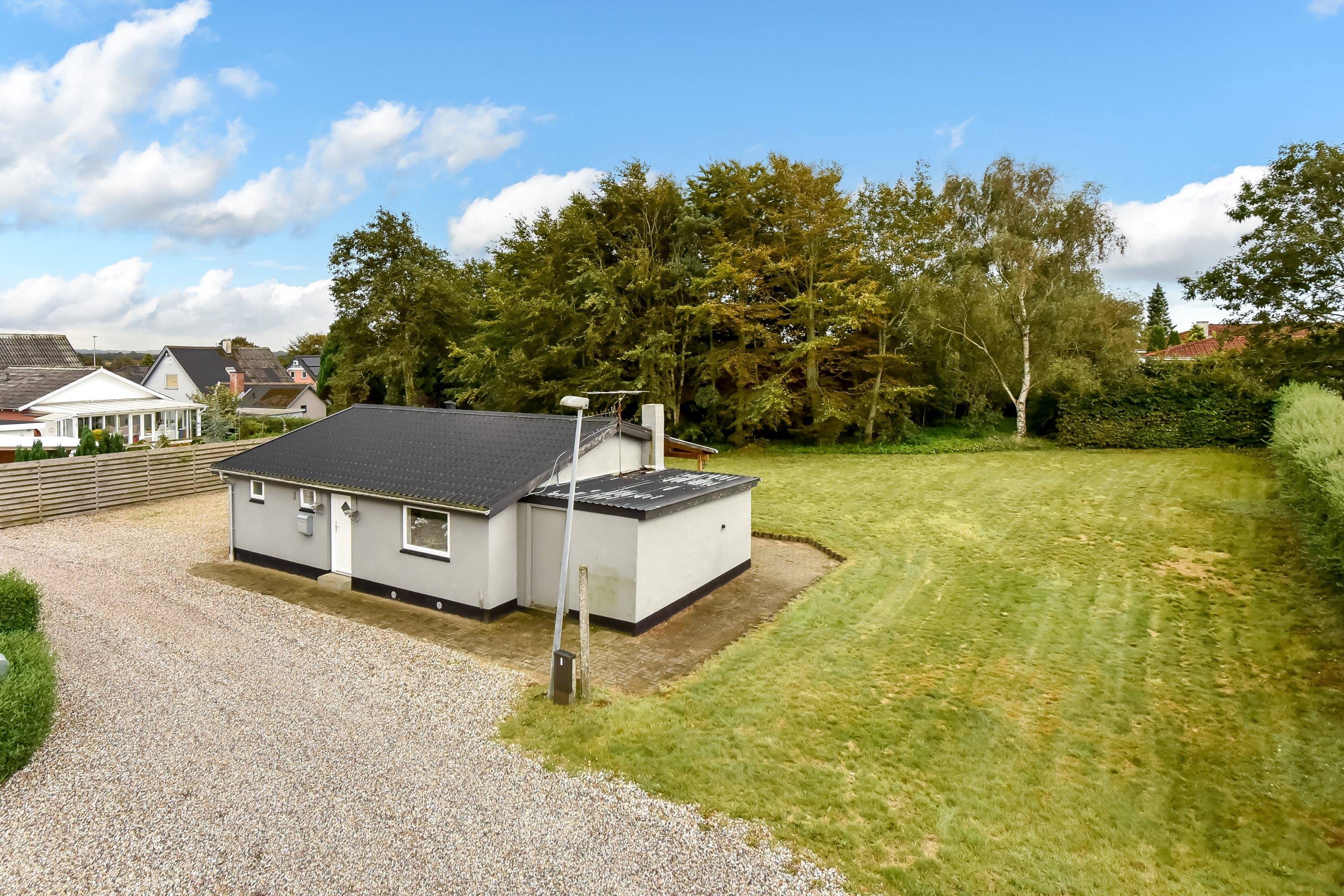 Fremhævet ejendommen billede i fuldskærmstilstand. Billede af Smallegade 1, Barde, 6920 Videbæk