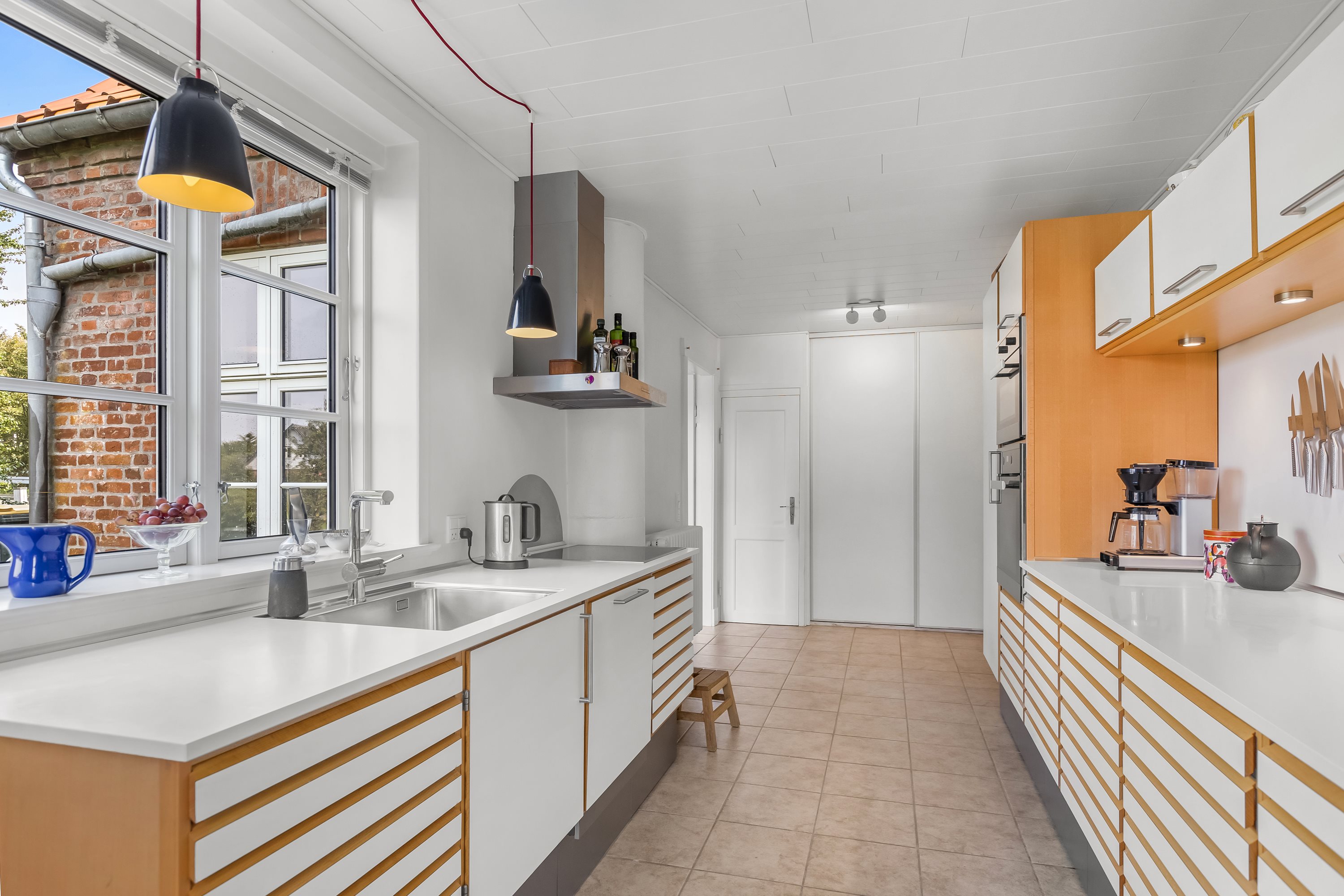 Fremhævet køkken billede i fuldskærmstilstand. Billede af Møllevej 2, Møgeltønder, 6270 Tønder