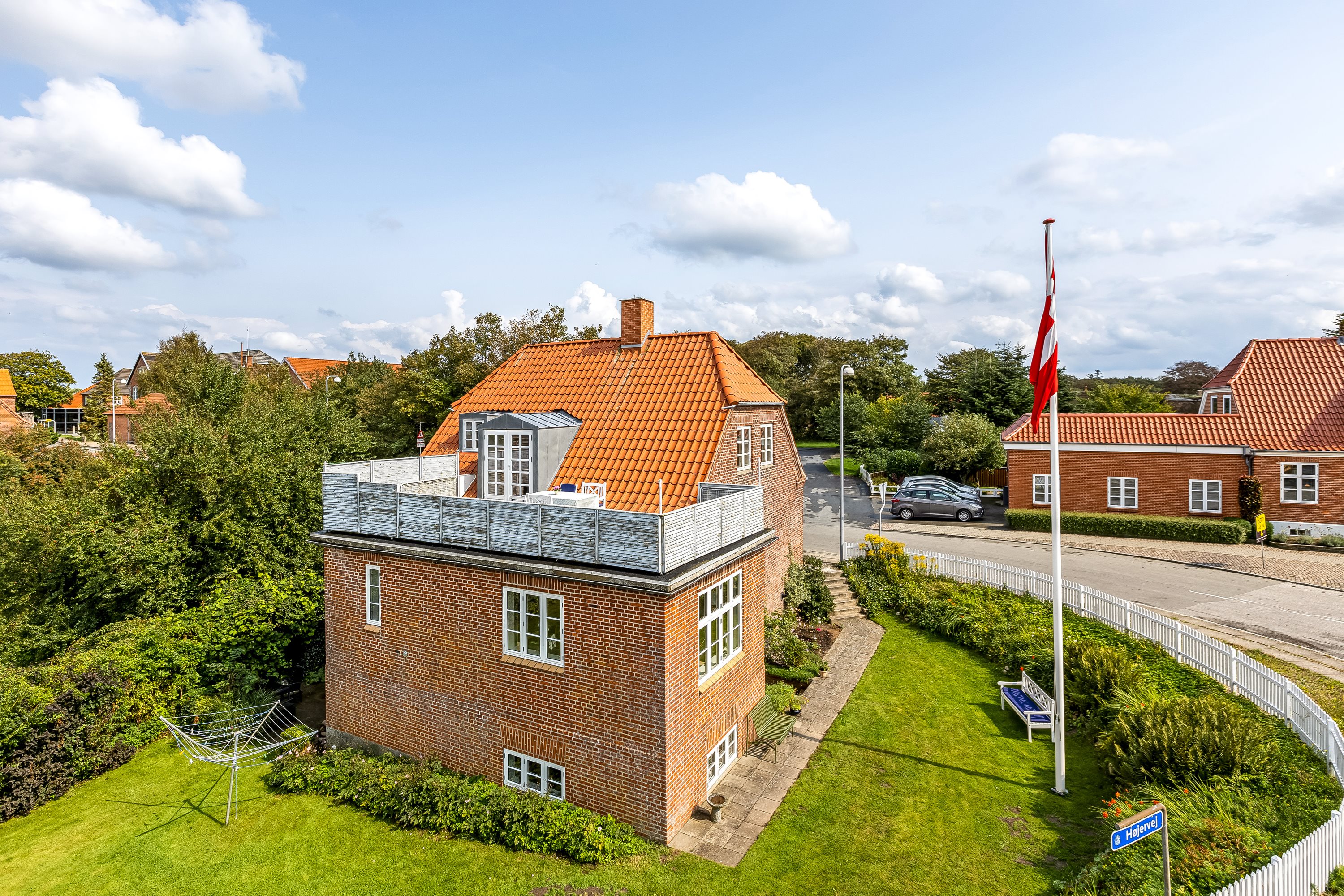 Fremhævet facade billede i fuldskærmstilstand. Billede af Møllevej 2, Møgeltønder, 6270 Tønder