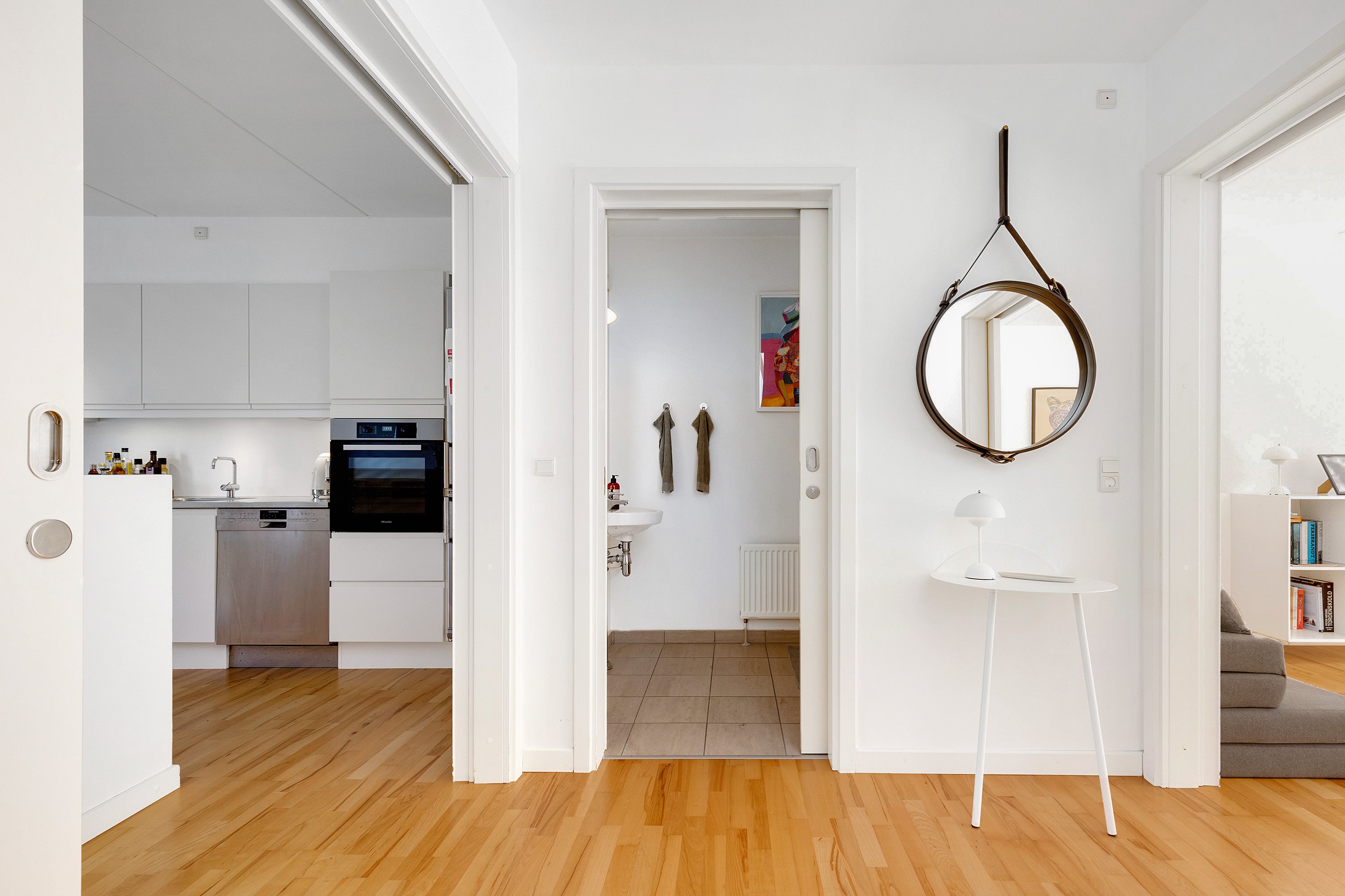 Fremhævet gang billede i fuldskærmstilstand. Billede af Viggo Jarls Vej 1, Søllerød, 2830 Virum