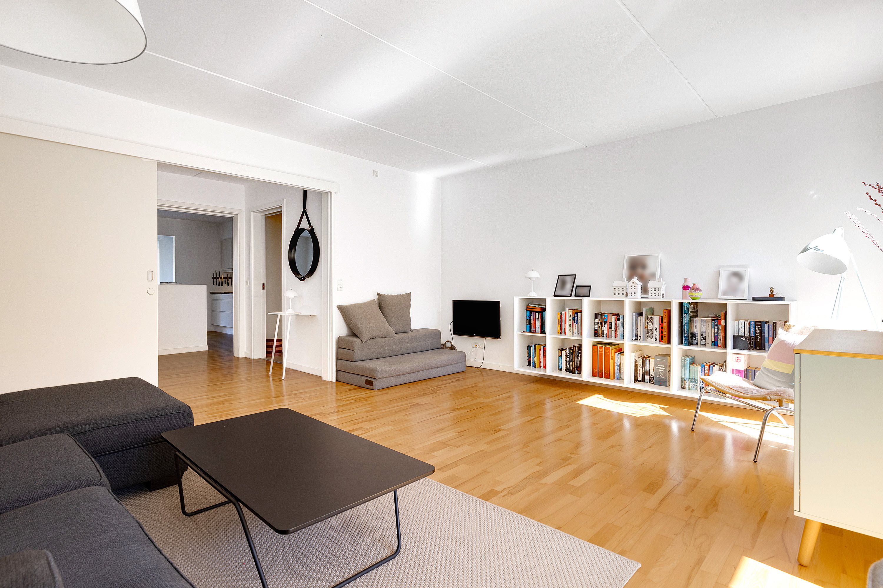 Fremhævet stue billede i fuldskærmstilstand. Billede af Viggo Jarls Vej 1, Søllerød, 2830 Virum