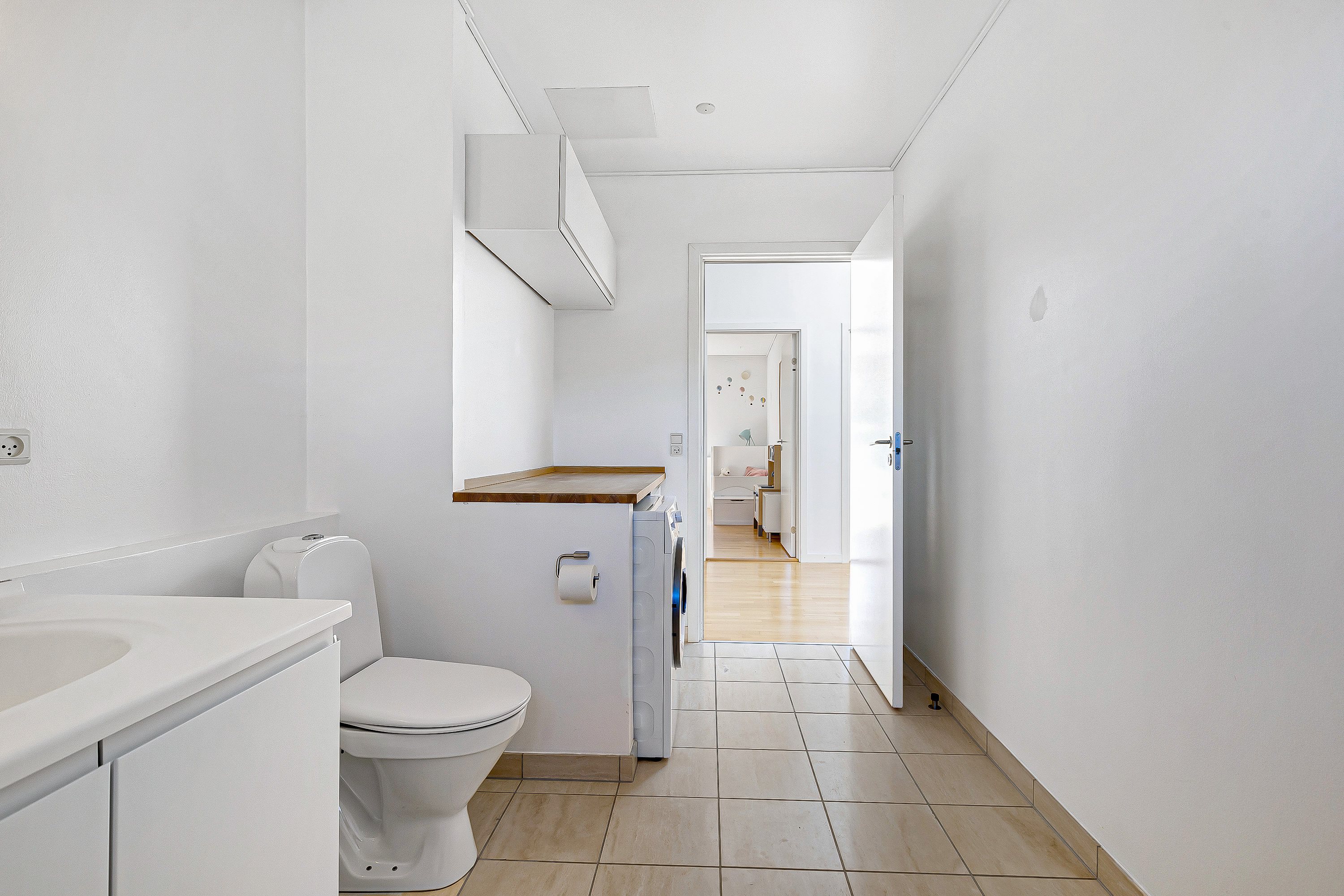 Fremhævet badeværelse billede i fuldskærmstilstand. Billede af Viggo Jarls Vej 1, Søllerød, 2830 Virum