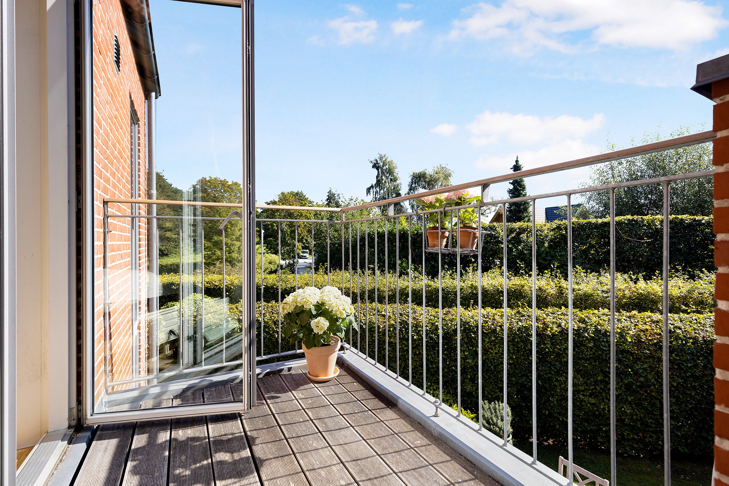 Fremhævet altan billede i fuldskærmstilstand. Billede af Viggo Jarls Vej 1, Søllerød, 2830 Virum