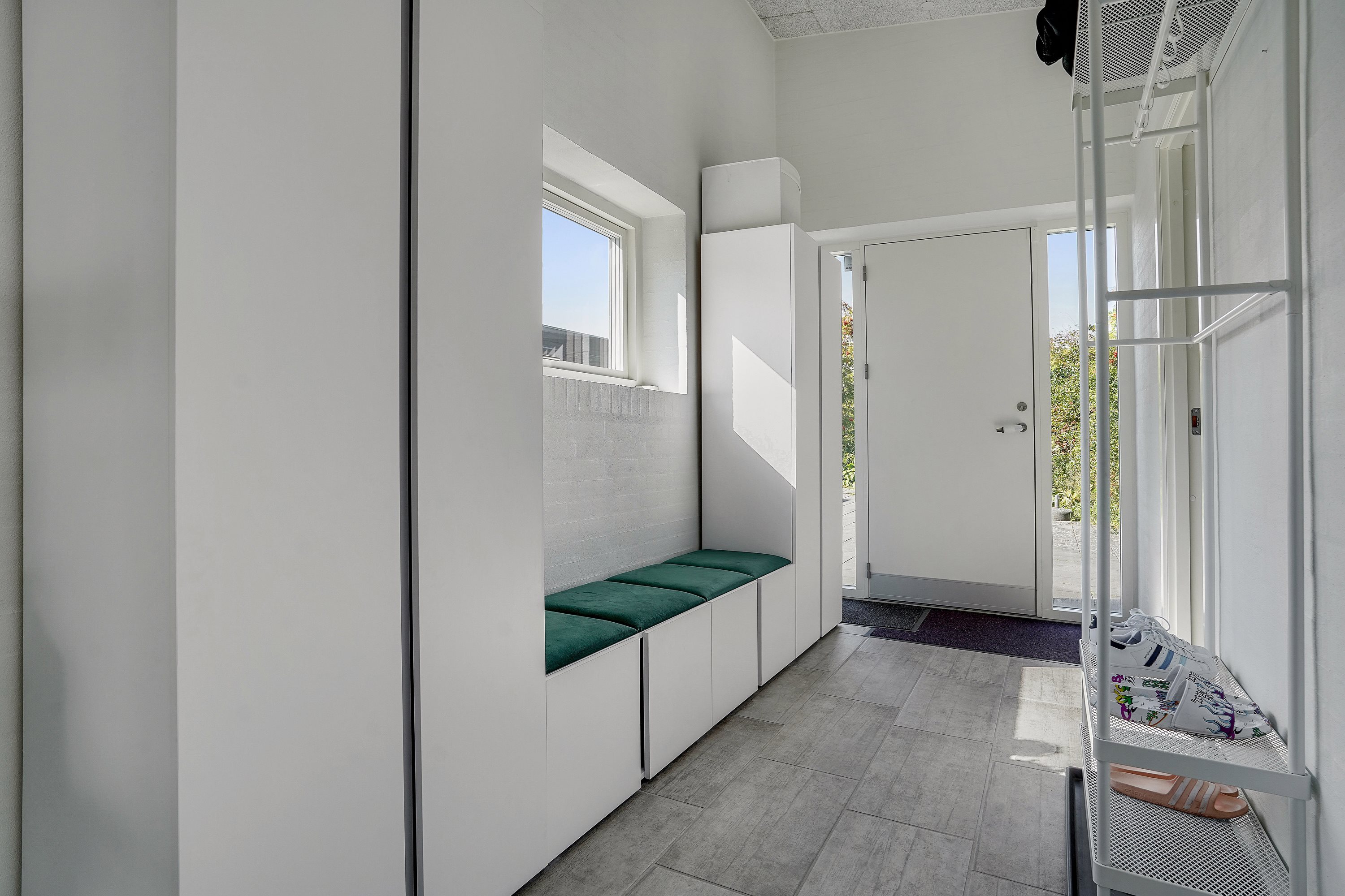 Fremhævet entré billede i fuldskærmstilstand. Billede af Østervænget 20, 7300 Jelling