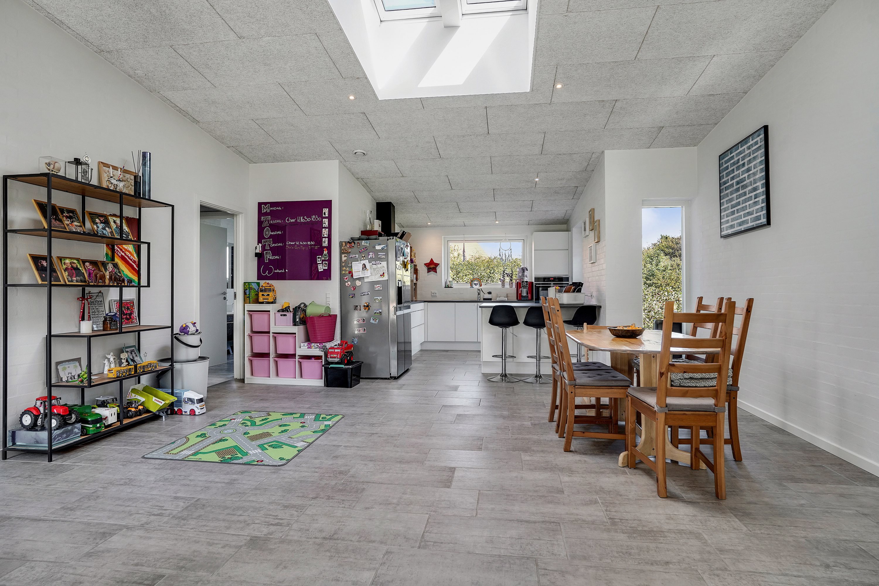 Fremhævet stue billede i fuldskærmstilstand. Billede af Østervænget 20, 7300 Jelling