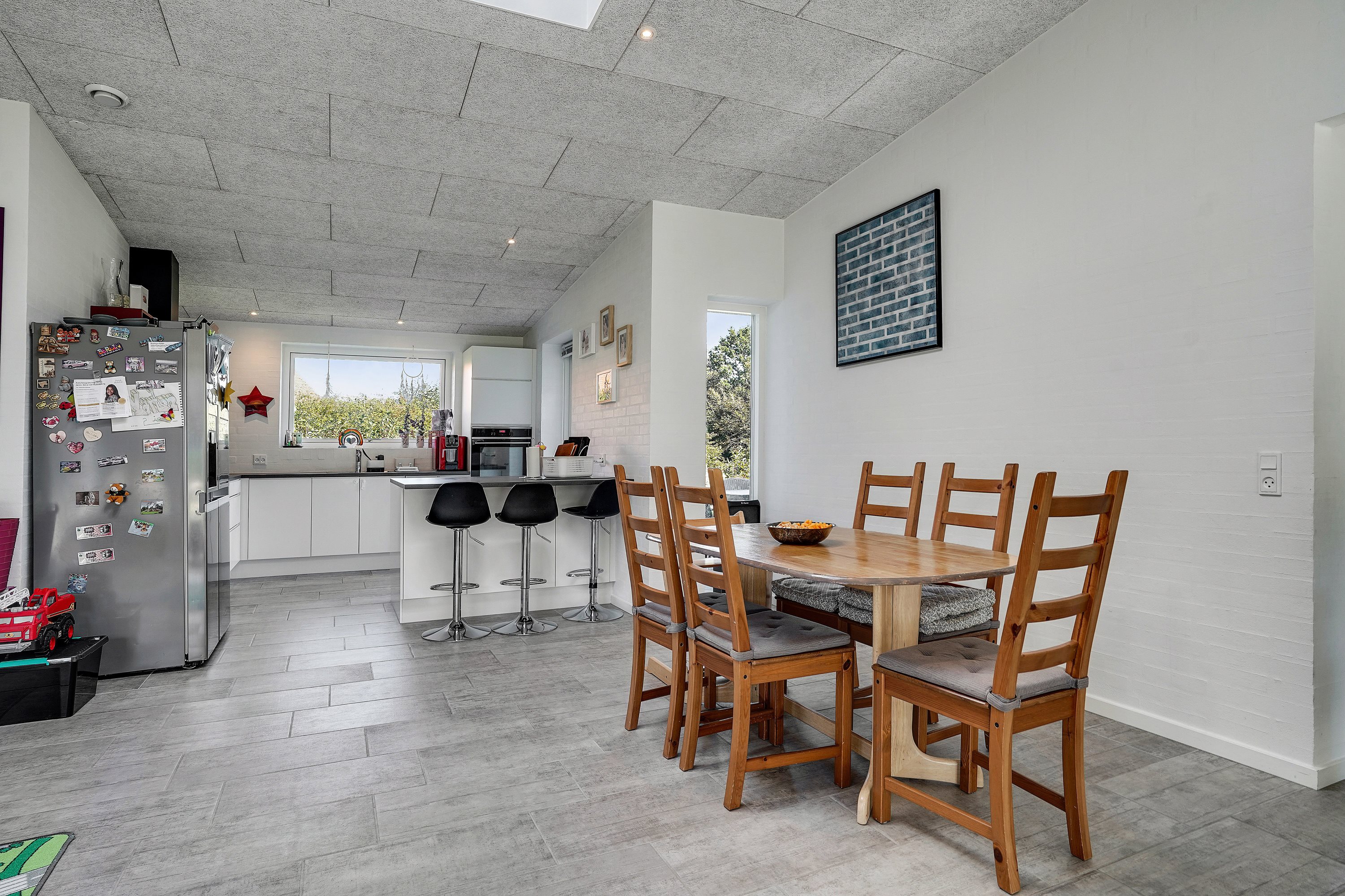 Fremhævet stue billede i fuldskærmstilstand. Billede af Østervænget 20, 7300 Jelling