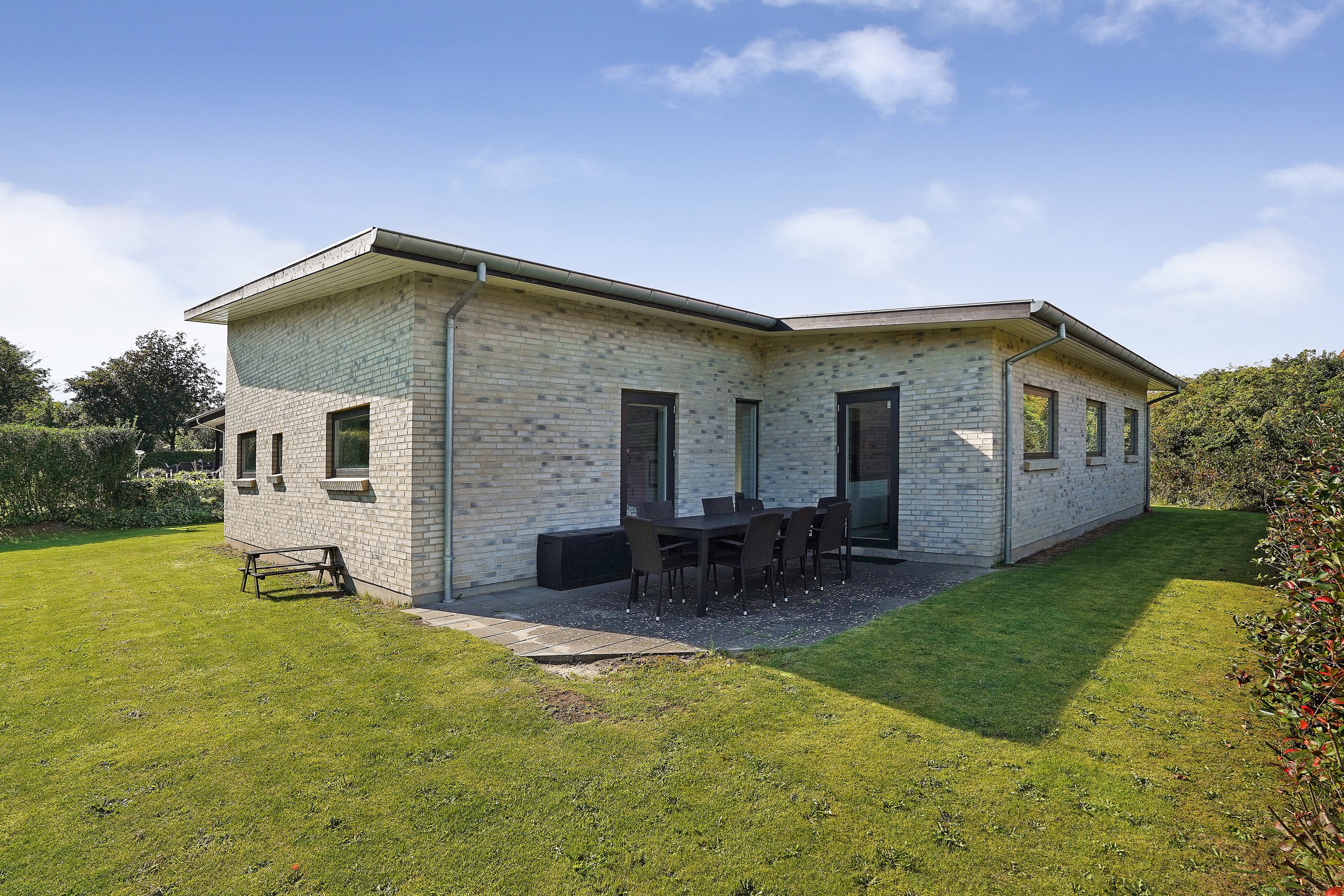 Fremhævet terrasse billede i fuldskærmstilstand. Billede af Østervænget 20, 7300 Jelling