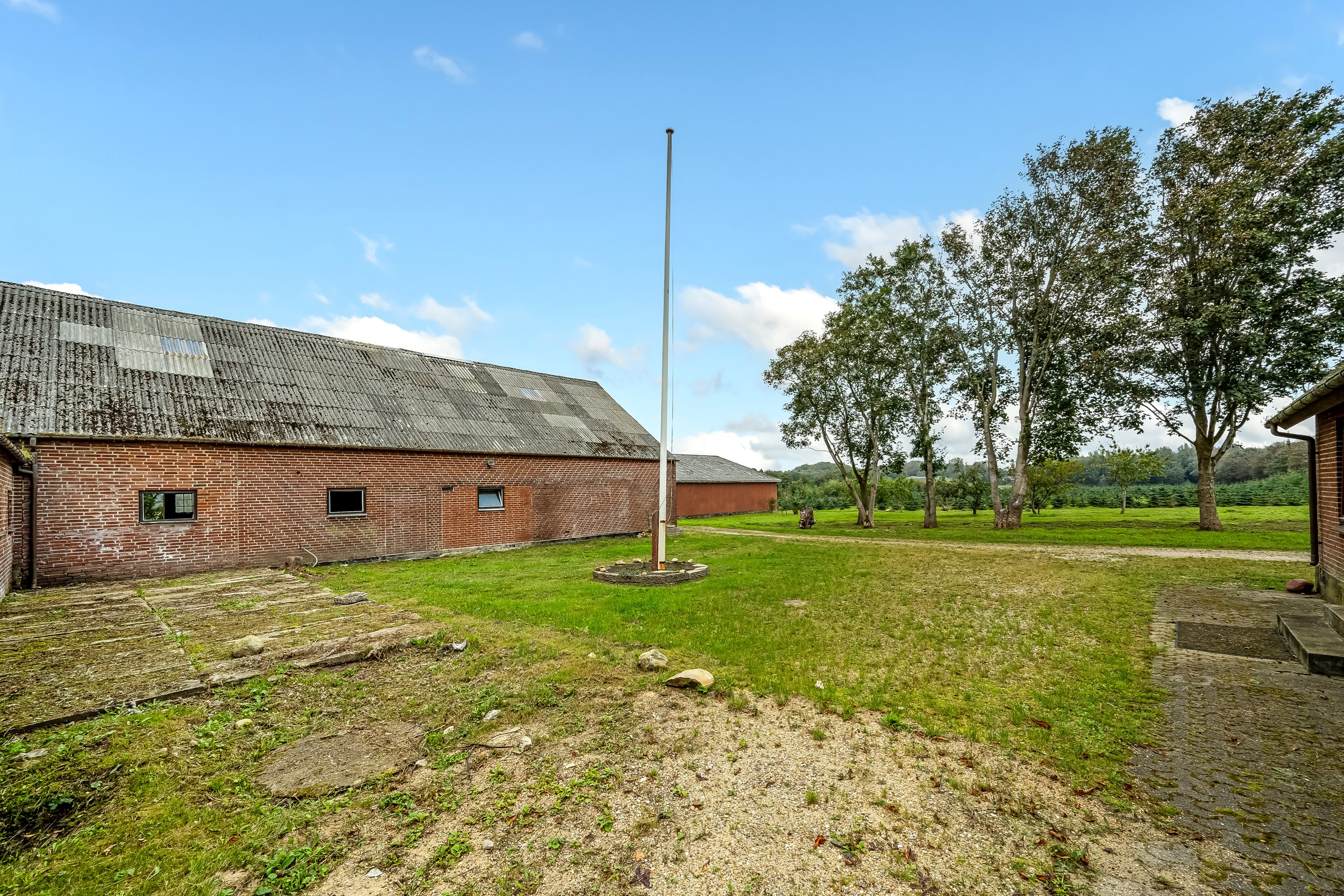 Fremhævet facade billede i fuldskærmstilstand. Billede af Birkelundvej 2, Vorgod Ø, 6920 Videbæk