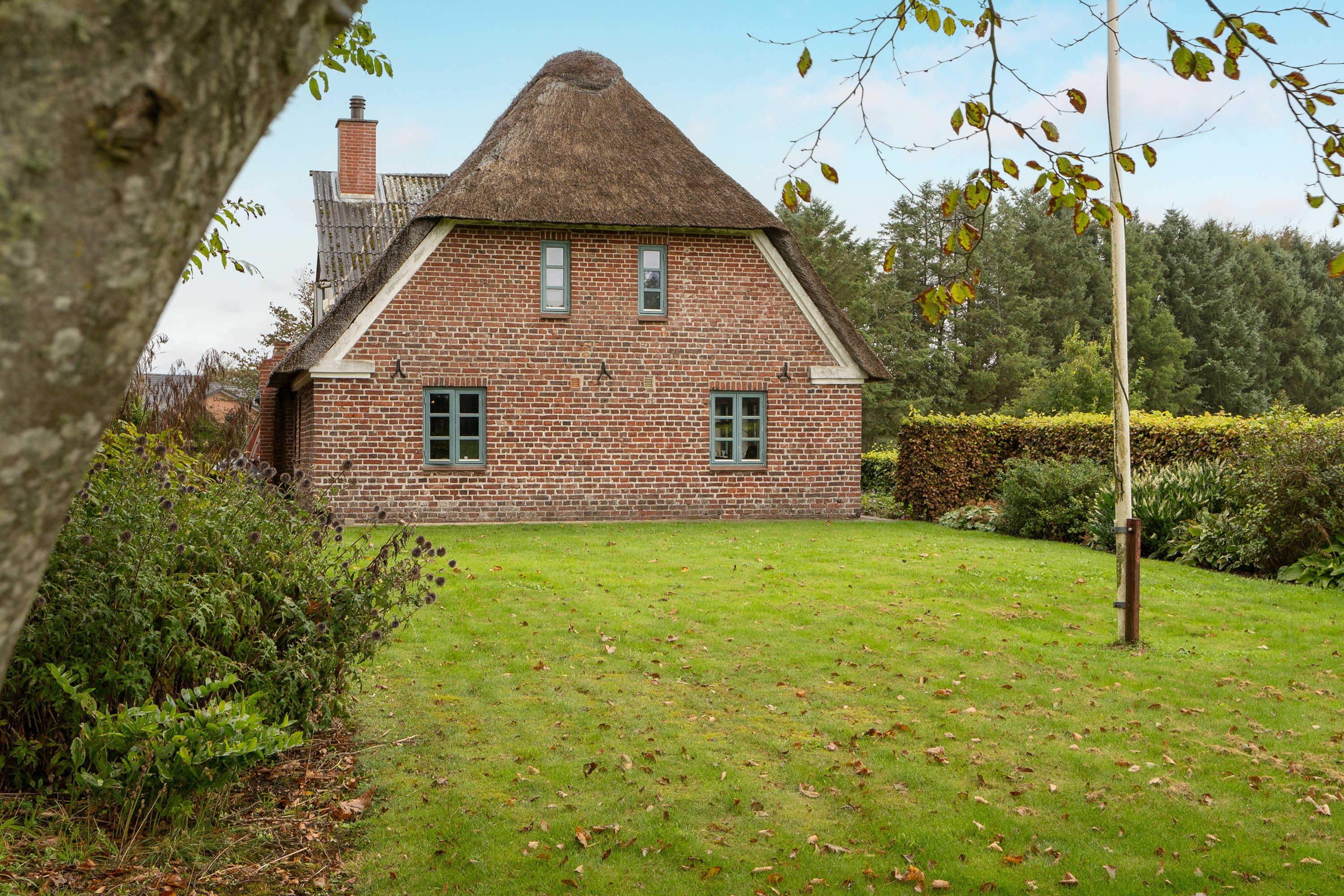 Fremhævet ejendommen billede i fuldskærmstilstand. Billede af Åkirkevej 40, 6851 Janderup Vestj