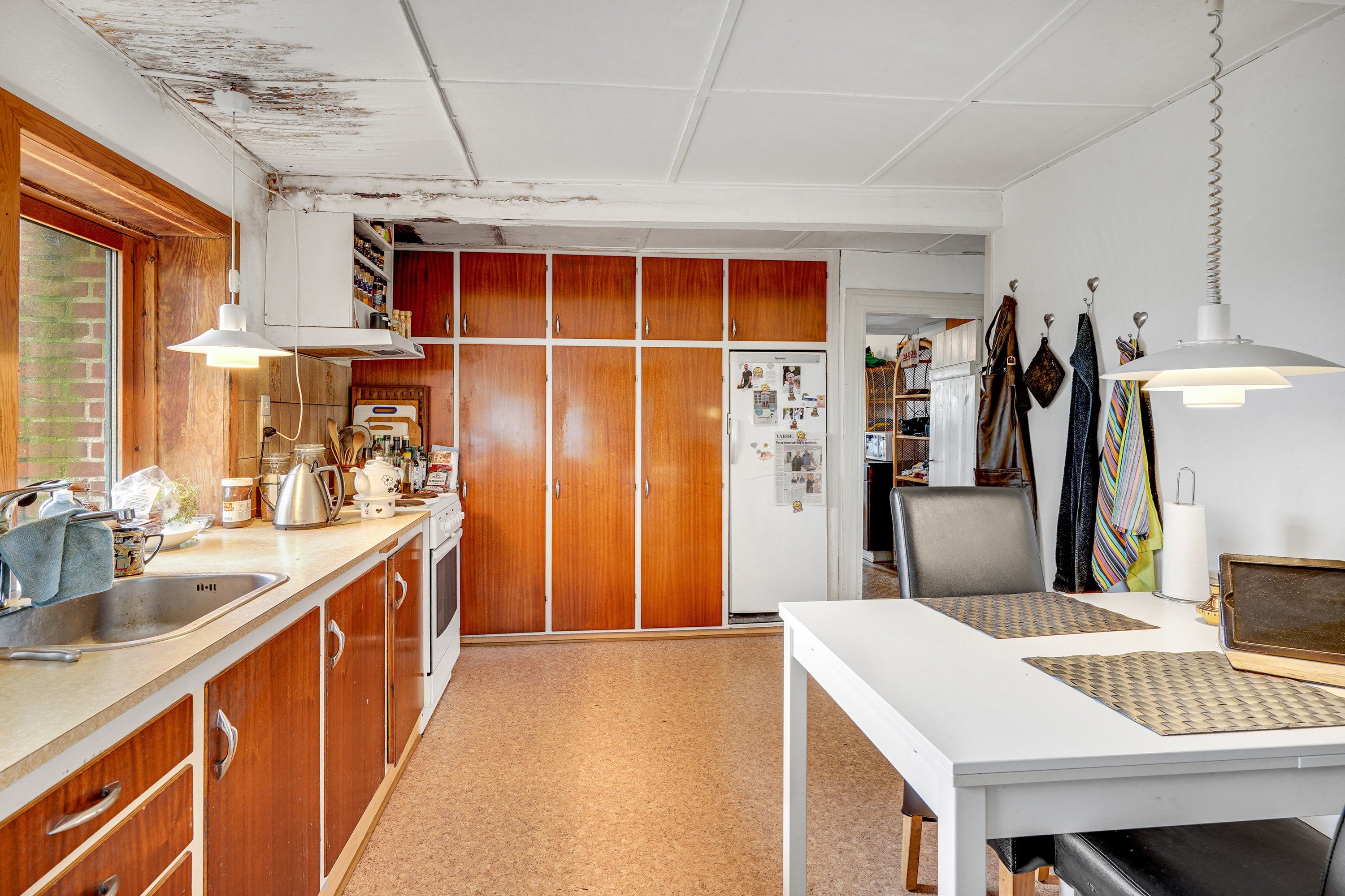 Fremhævet køkken billede i fuldskærmstilstand. Billede af Åkirkevej 40, 6851 Janderup Vestj