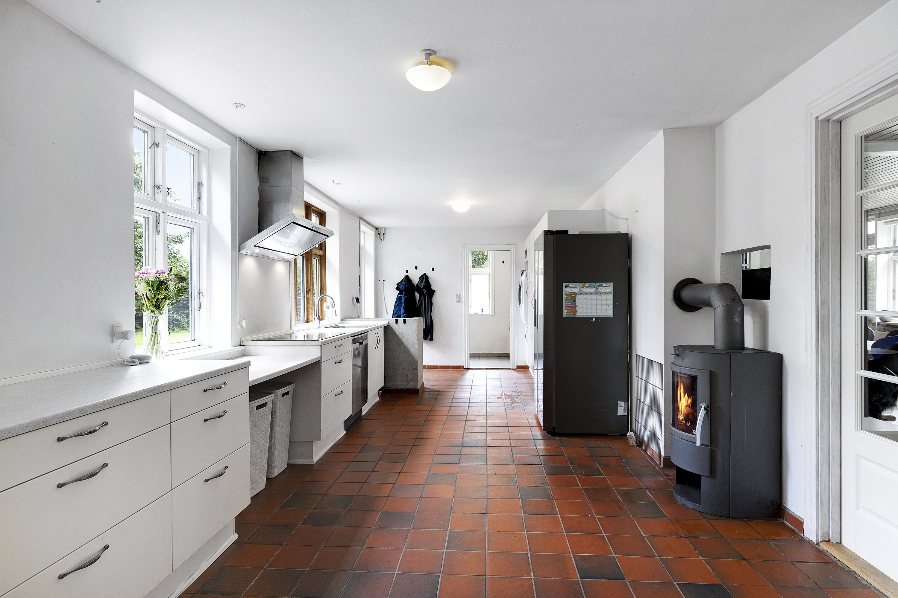 Fremhævet køkken billede i fuldskærmstilstand. Billede af Ribevej 34, Egebæk, 6760 Ribe