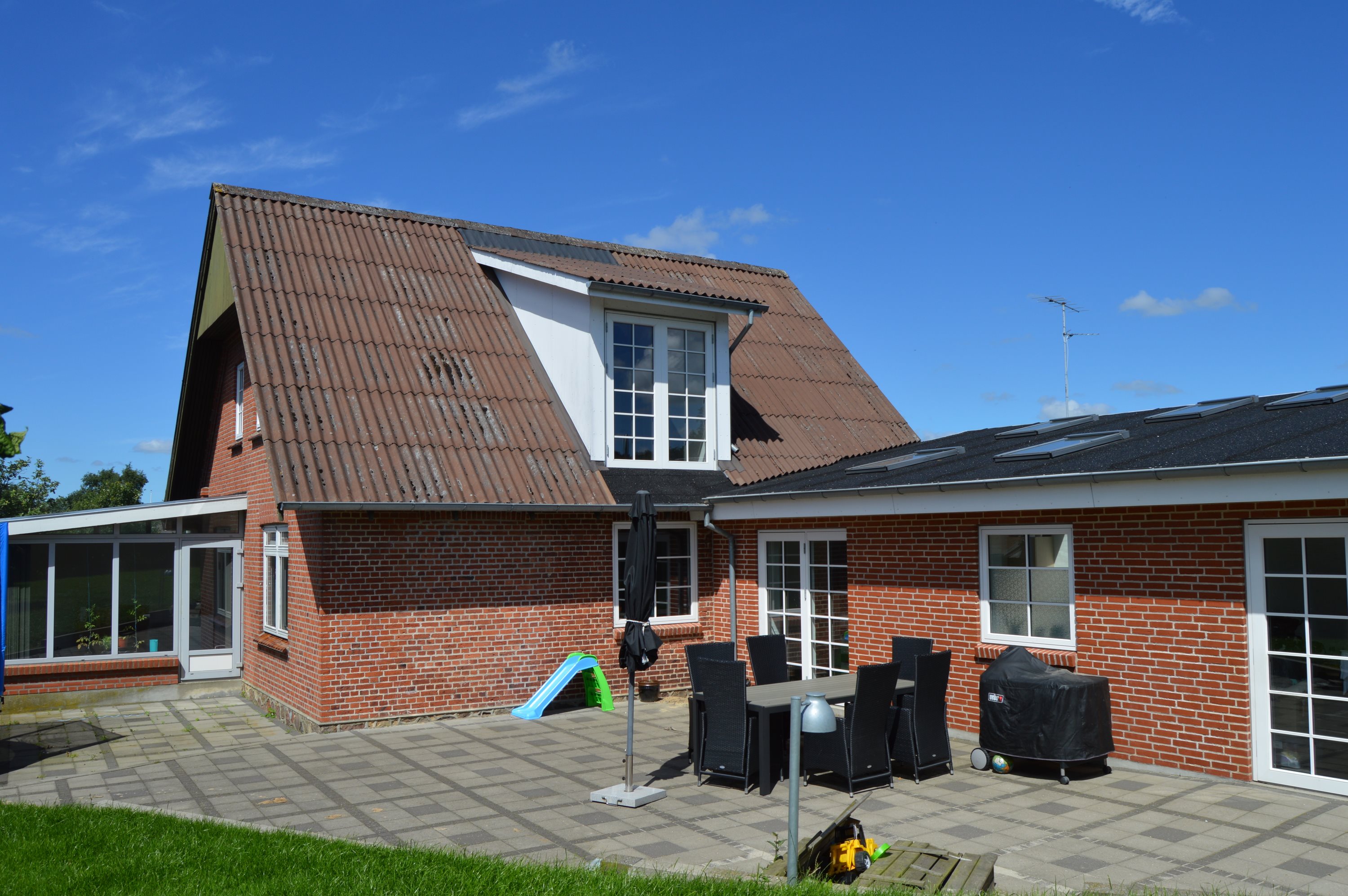 Fremhævet terrasse billede i fuldskærmstilstand. Billede af Sæddingvej 10, Rækker Mølle, 6900 Skjern