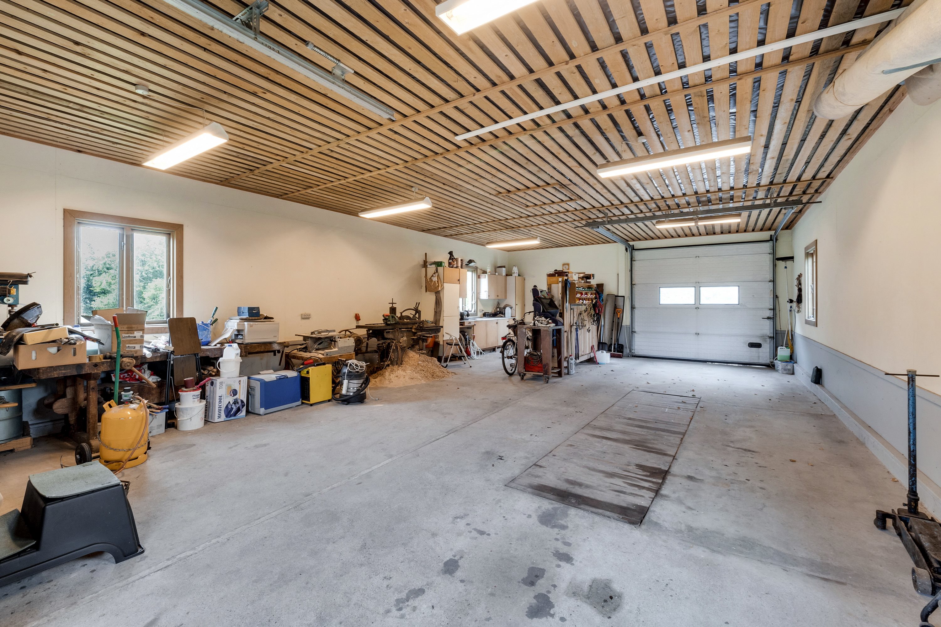 Fremhævet garage billede i fuldskærmstilstand. Billede af Klitmøllervej 17, Ø. Vandet, 7700 Thisted