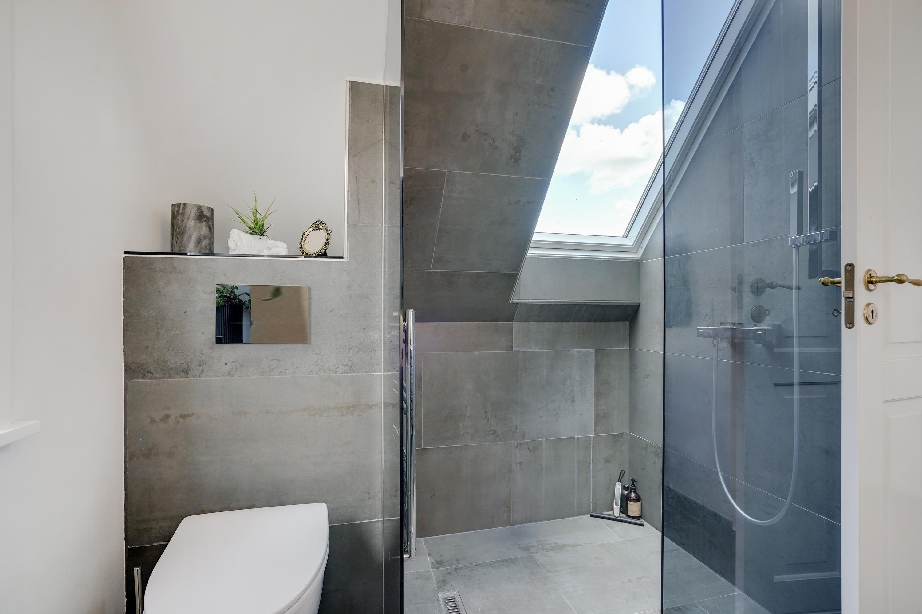 Fremhævet badeværelse billede i fuldskærmstilstand. Billede af Brendstrupsvej 33, 6800 Varde