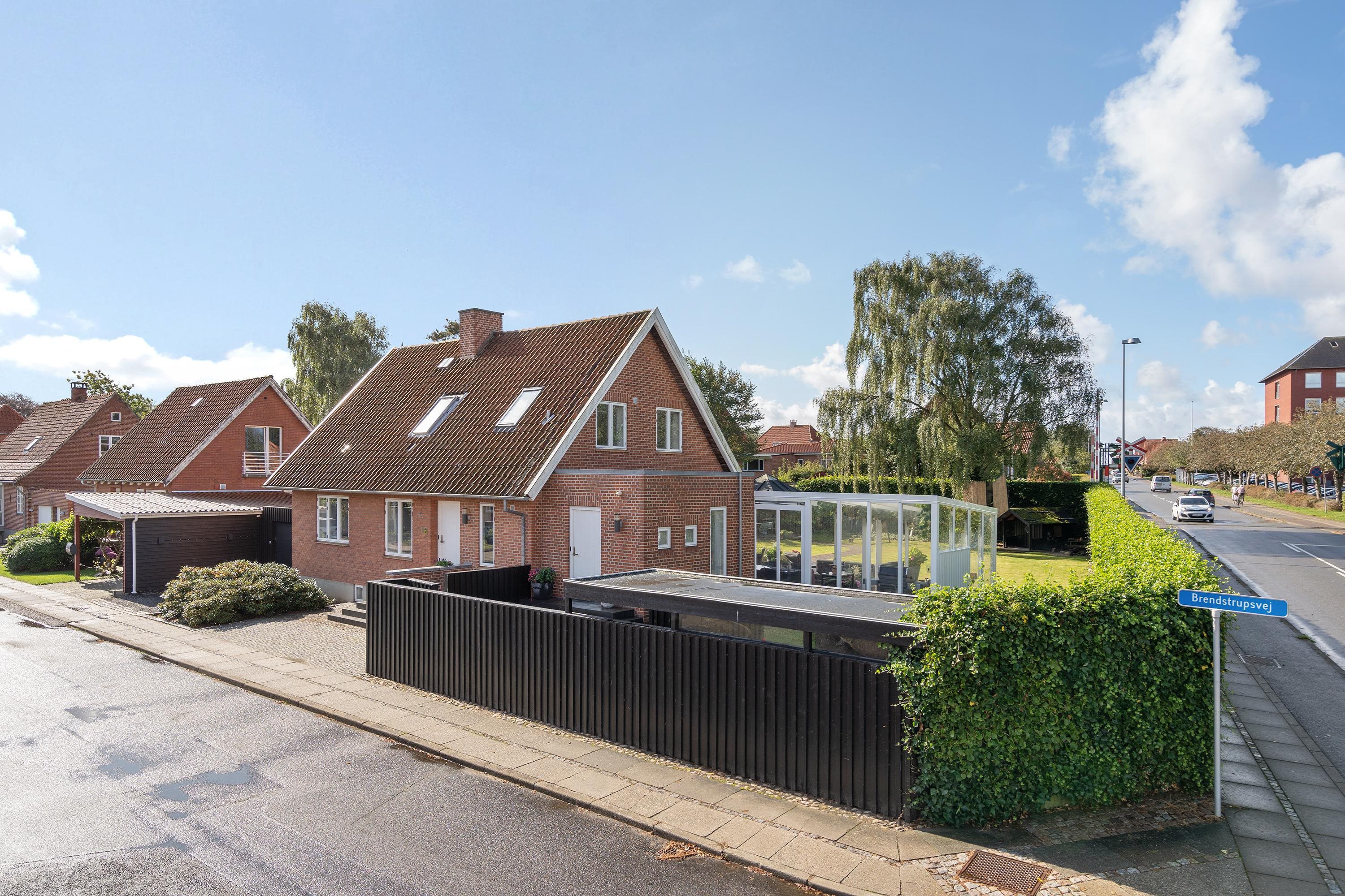 Fremhævet ejendommen billede i fuldskærmstilstand. Billede af Brendstrupsvej 33, 6800 Varde