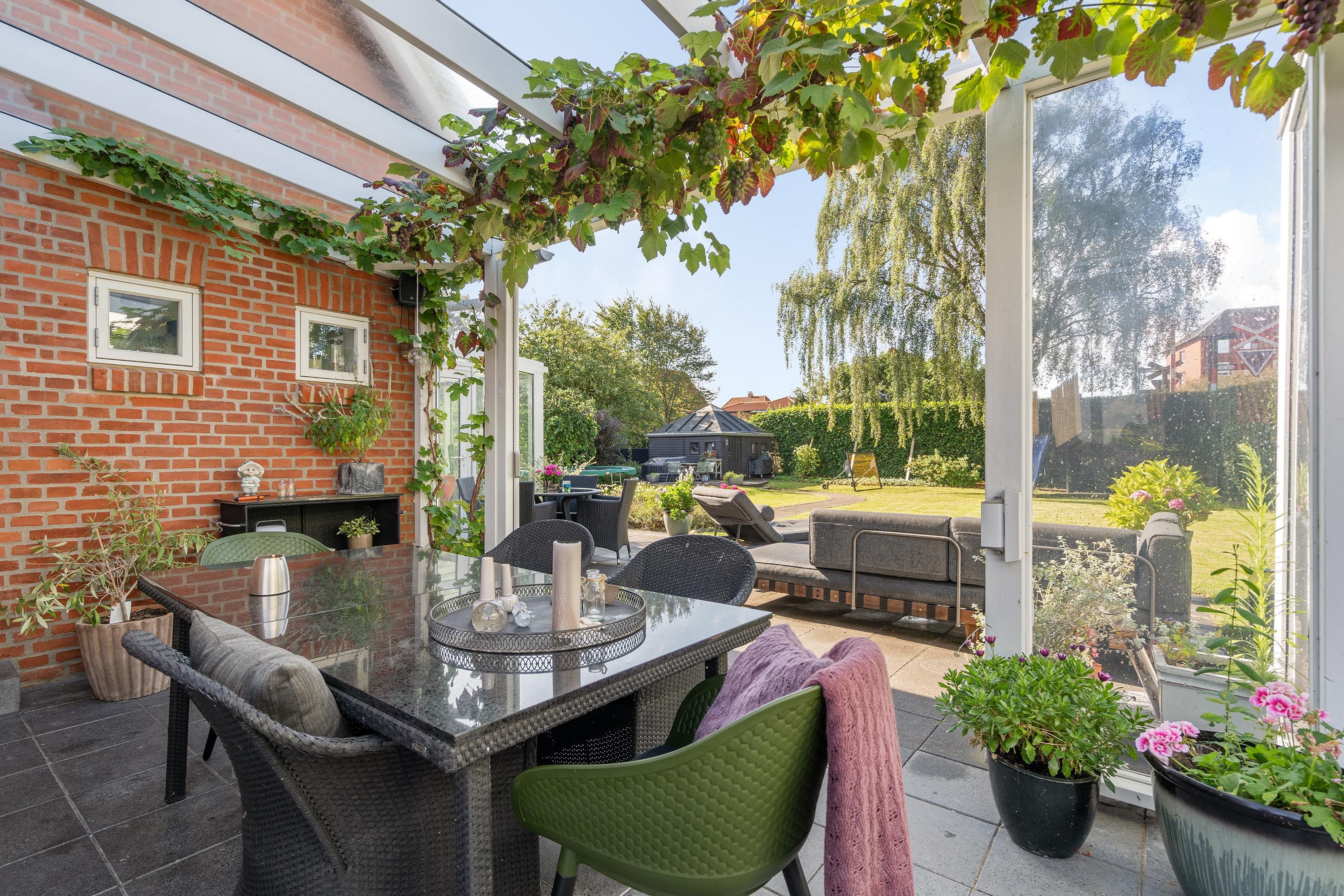 Fremhævet terrasse billede i fuldskærmstilstand. Billede af Brendstrupsvej 33, 6800 Varde