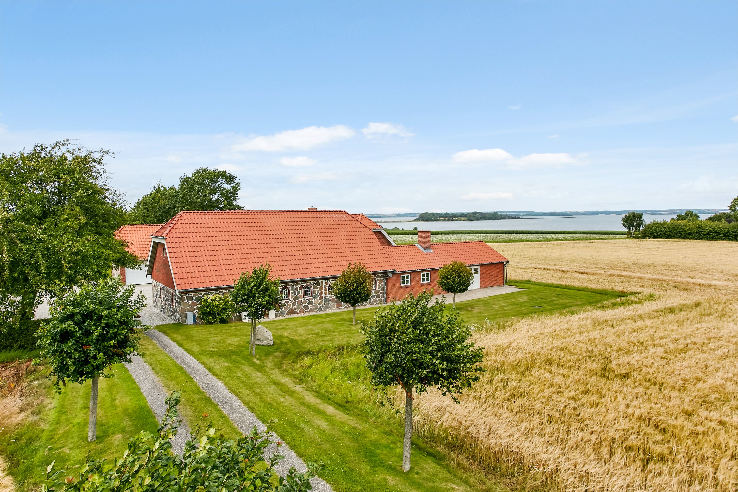 Fremhævet mastefoto billede i fuldskærmstilstand. Billede af Snaptunvej 33A, Snaptun, 7130 Juelsminde