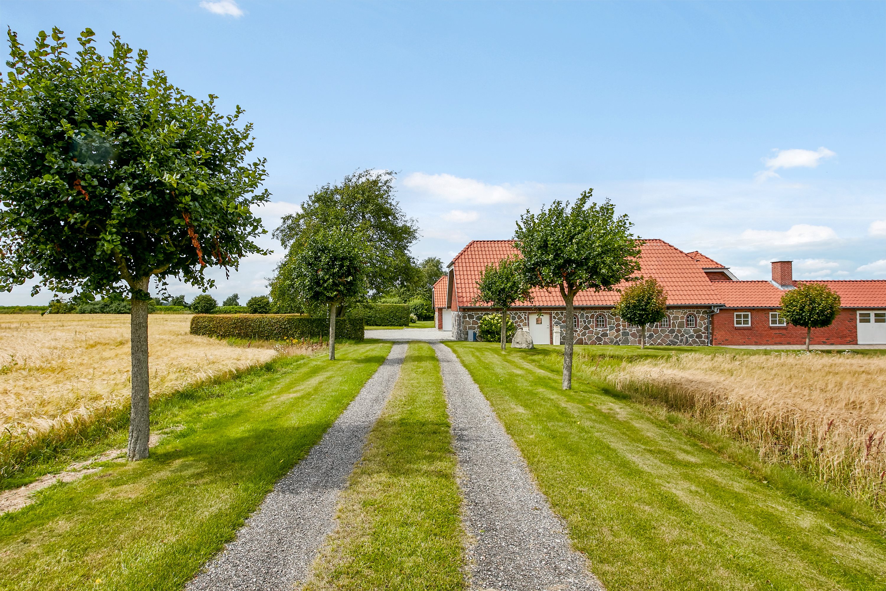 Fremhævet indkørsel billede i fuldskærmstilstand. Billede af Snaptunvej 33A, Snaptun, 7130 Juelsminde