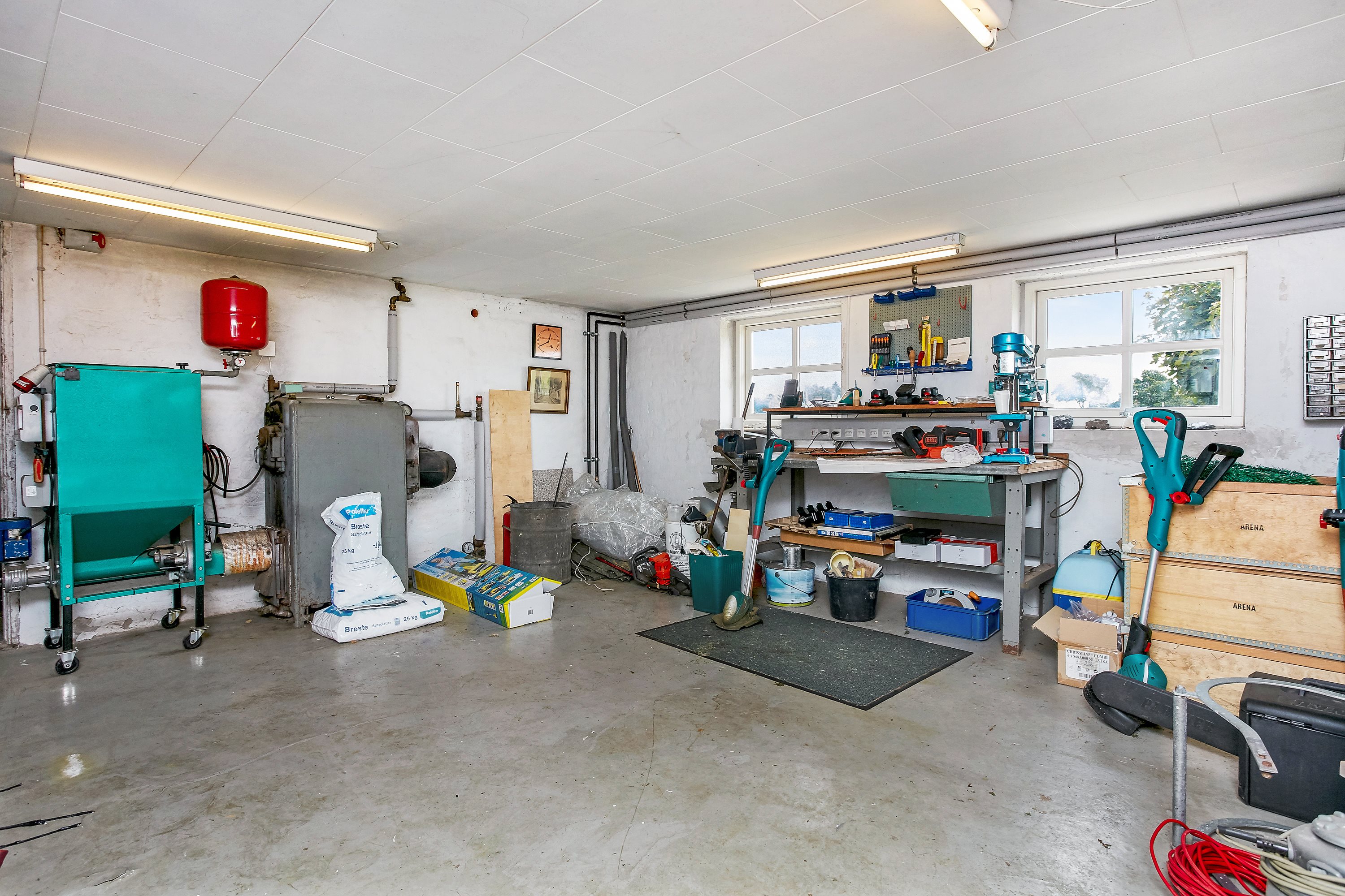 Fremhævet værksted billede i fuldskærmstilstand. Billede af Snaptunvej 33A, Snaptun, 7130 Juelsminde