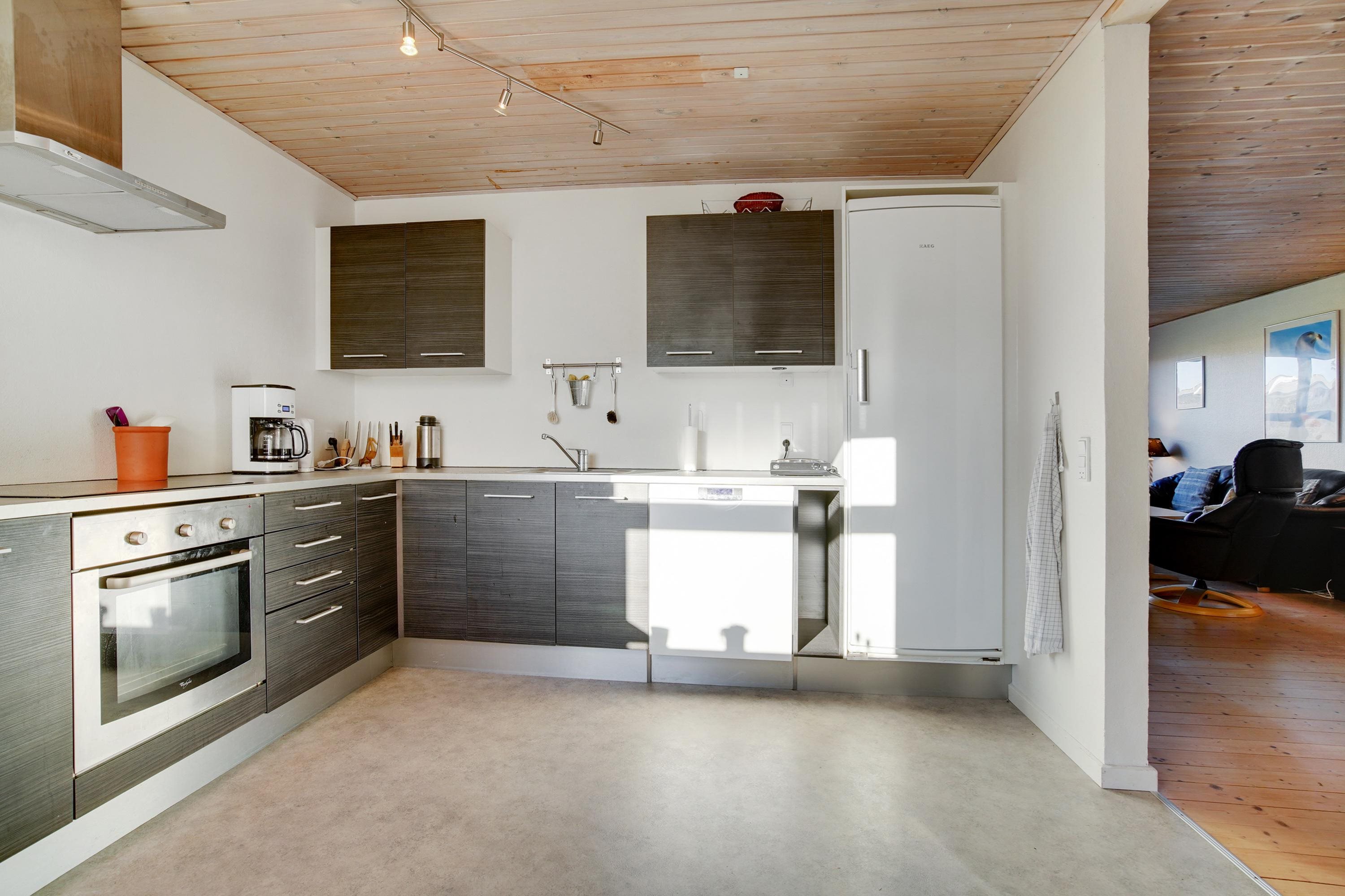 Fremhævet køkken billede i fuldskærmstilstand. Billede af Tørholmsvej 114, 9800 Hjørring