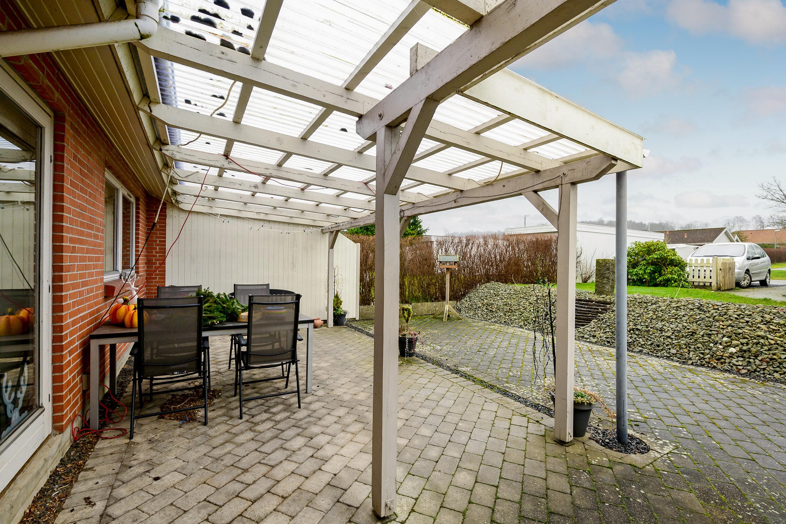 Miniaturebillede 1: overdækket terrasse. Billede af Hagenstrupparken 33B, 8860 Ulstrup