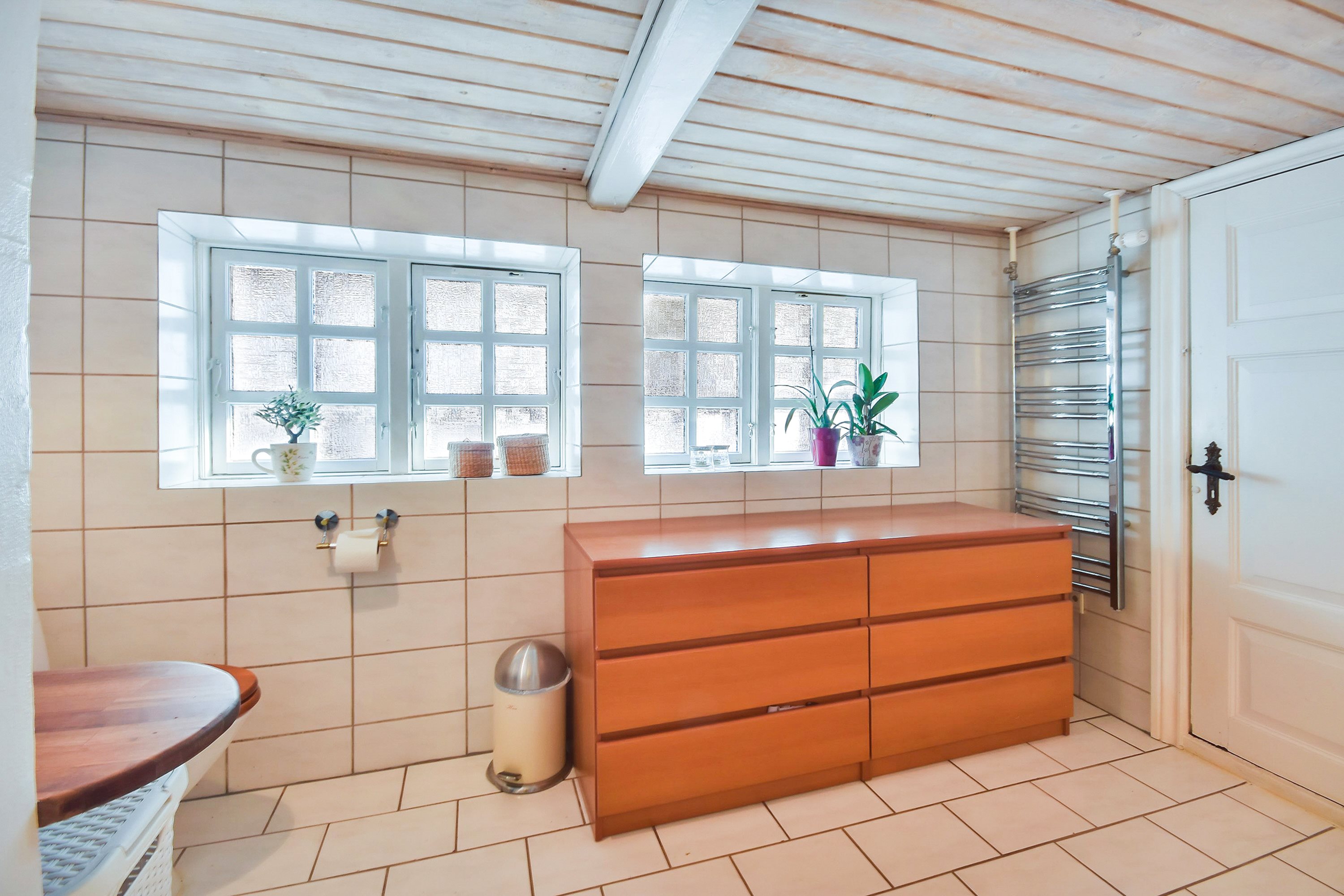 Fremhævet badeværelse billede i fuldskærmstilstand. Billede af Smedegade 4, Ketting, 6440 Augustenborg