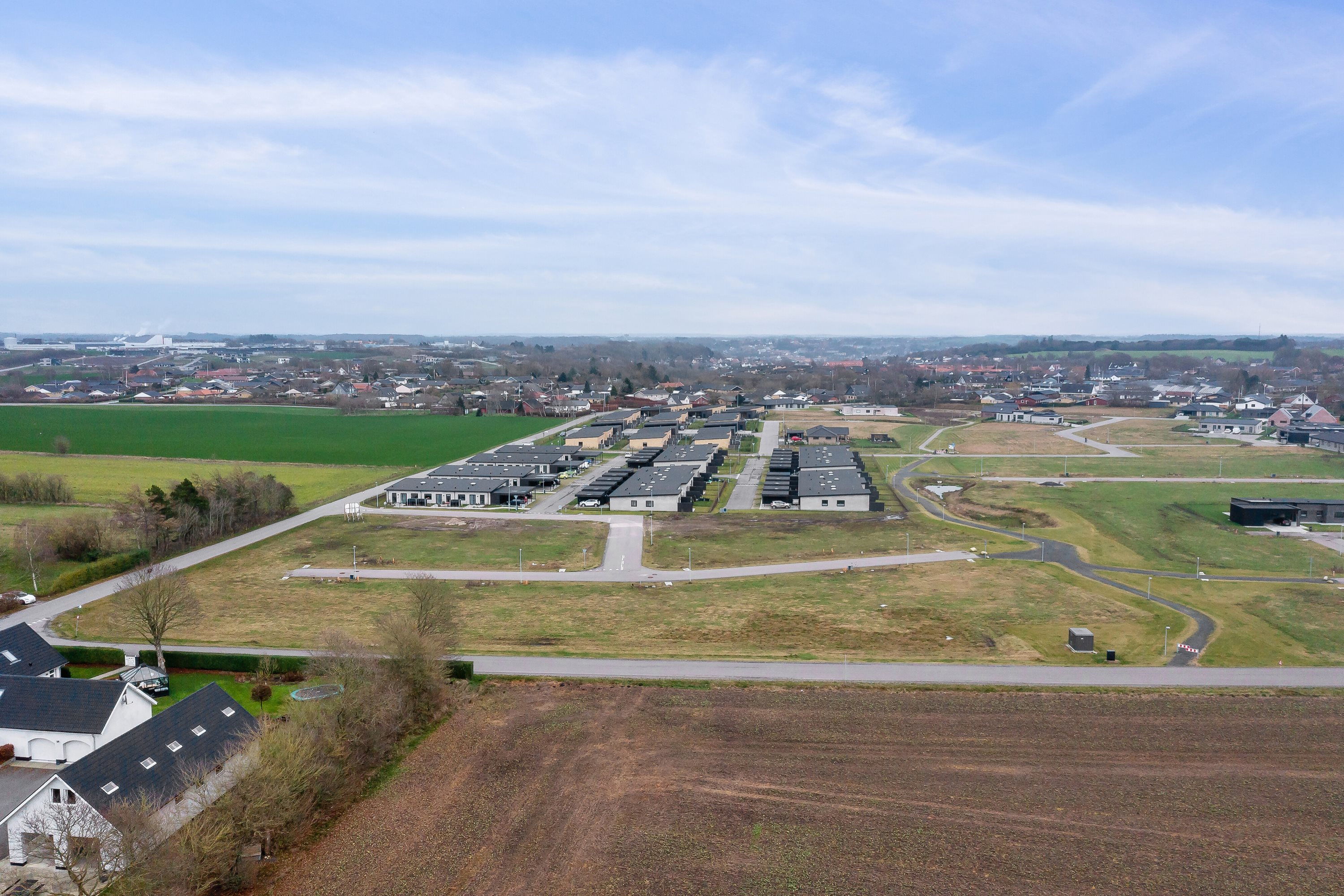 Fremhævet luftfoto billede i fuldskærmstilstand. Billede af Tulipanvang 6, Hørby, 9500 Hobro