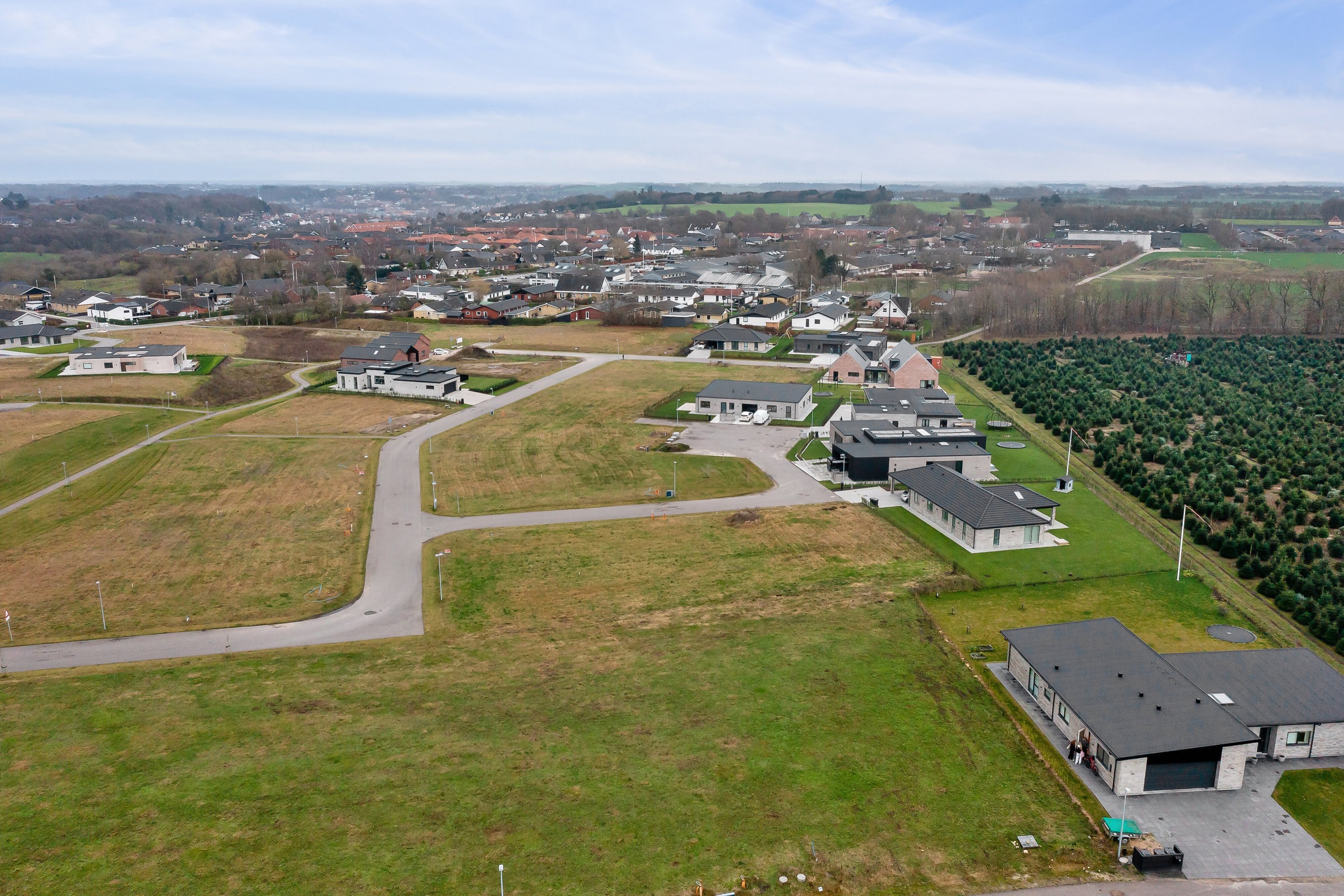Fremhævet luftfoto billede i fuldskærmstilstand. Billede af Tulipanvang 6, Hørby, 9500 Hobro