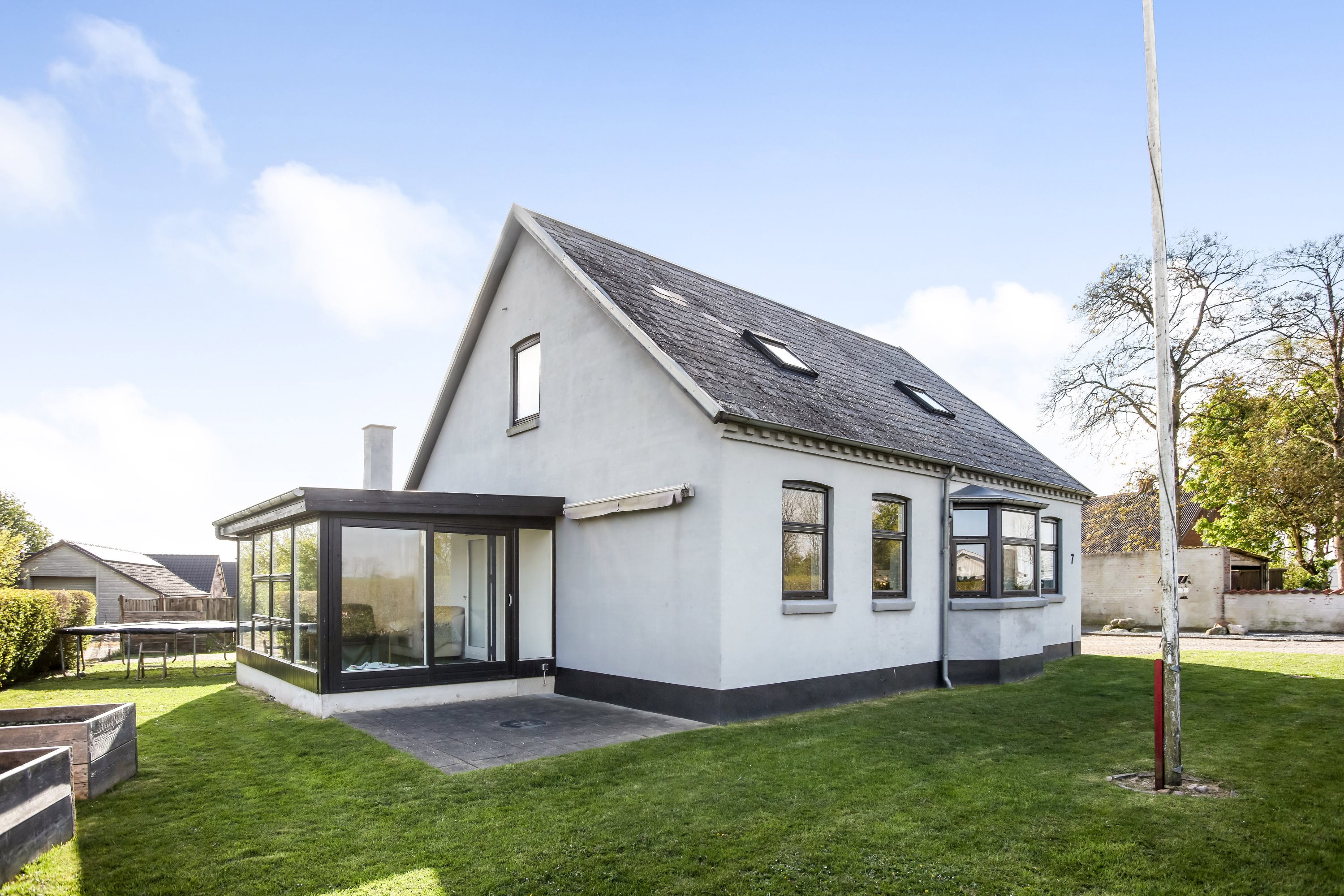 Fremhævet ejendommen billede i fuldskærmstilstand. Billede af Hårupgade 7, Hårup, 8740 Brædstrup