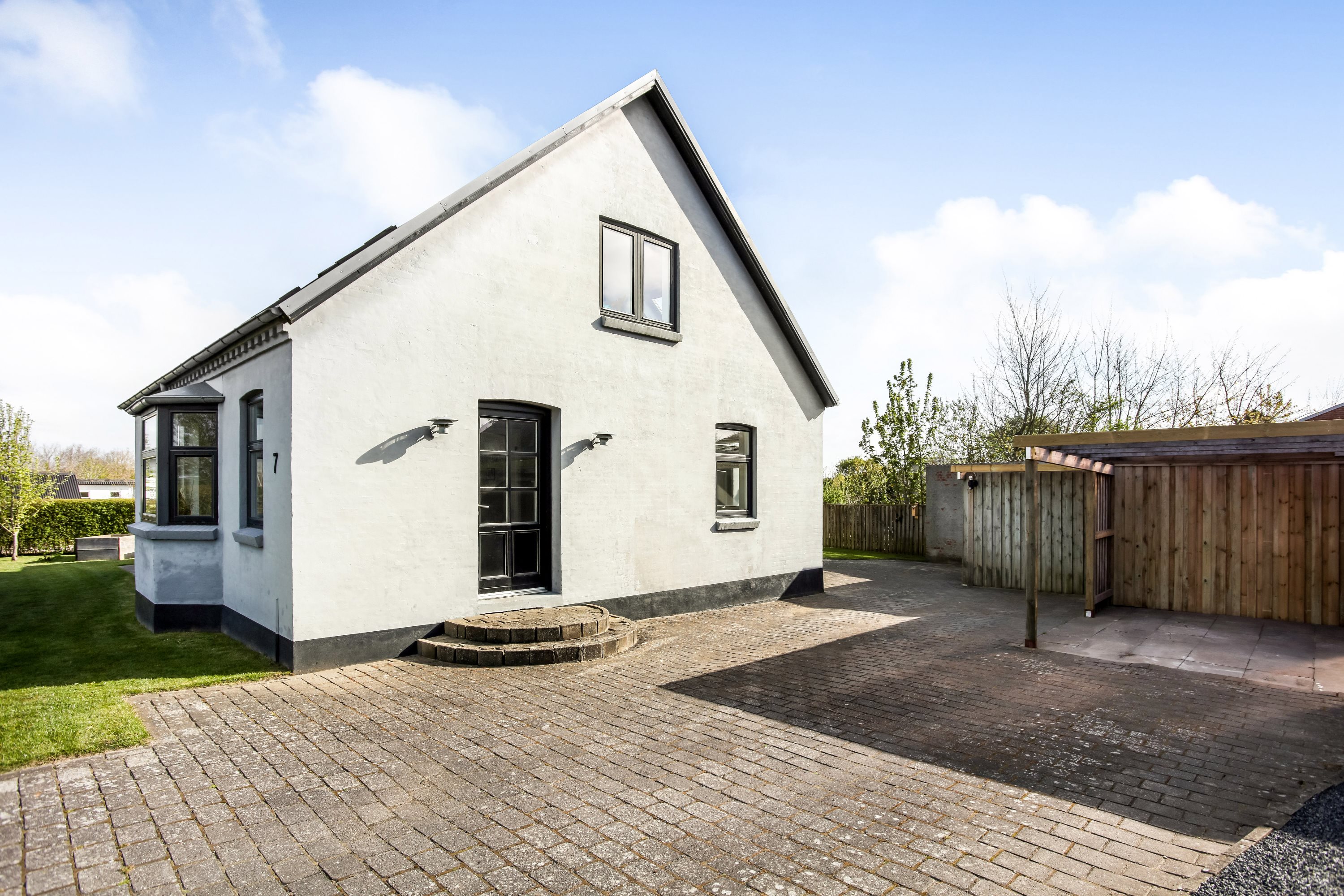 Fremhævet ejendommen billede i fuldskærmstilstand. Billede af Hårupgade 7, Hårup, 8740 Brædstrup