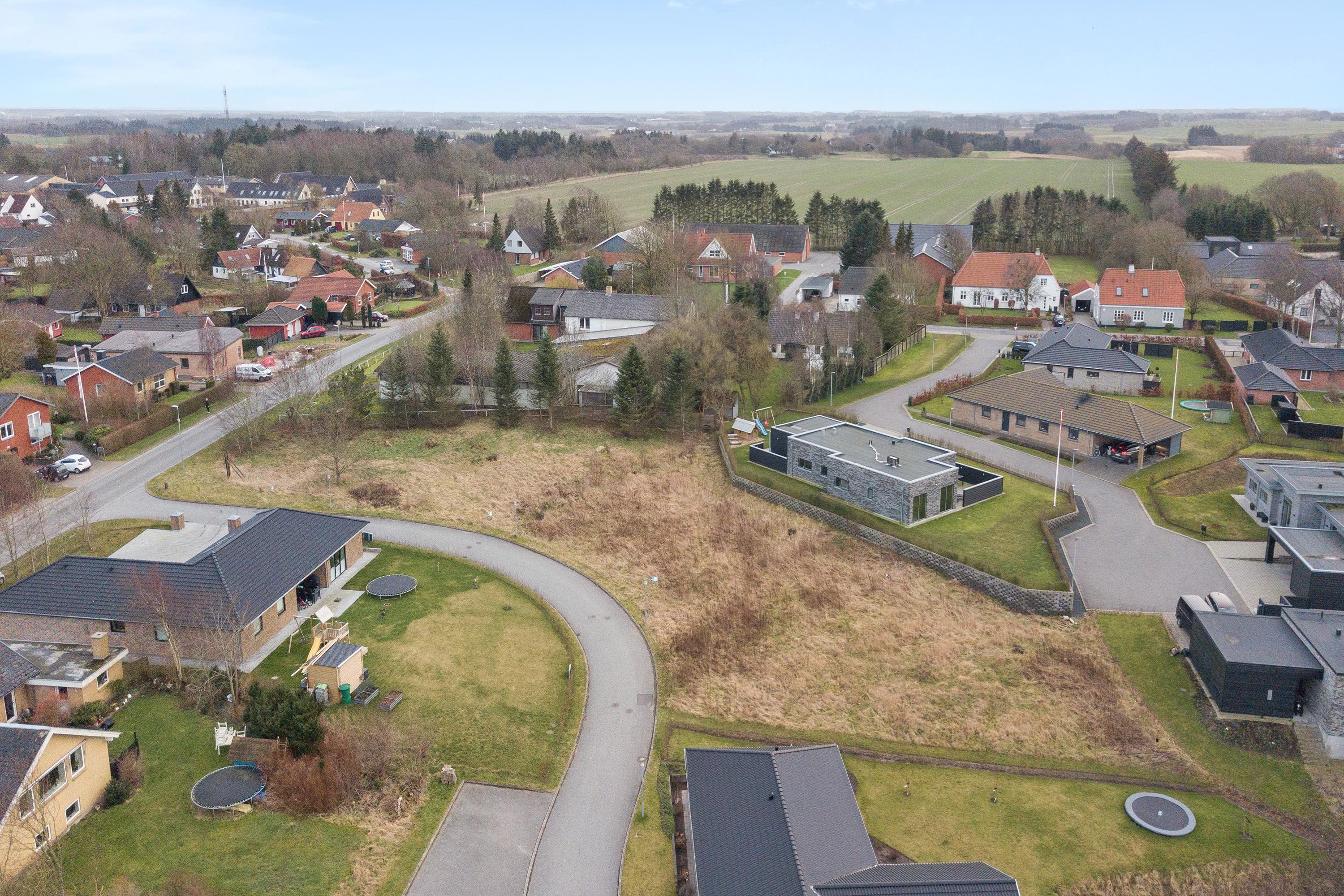 Fremhævet luftfoto billede i fuldskærmstilstand. Billede af Engparken 8, 9800 Hjørring