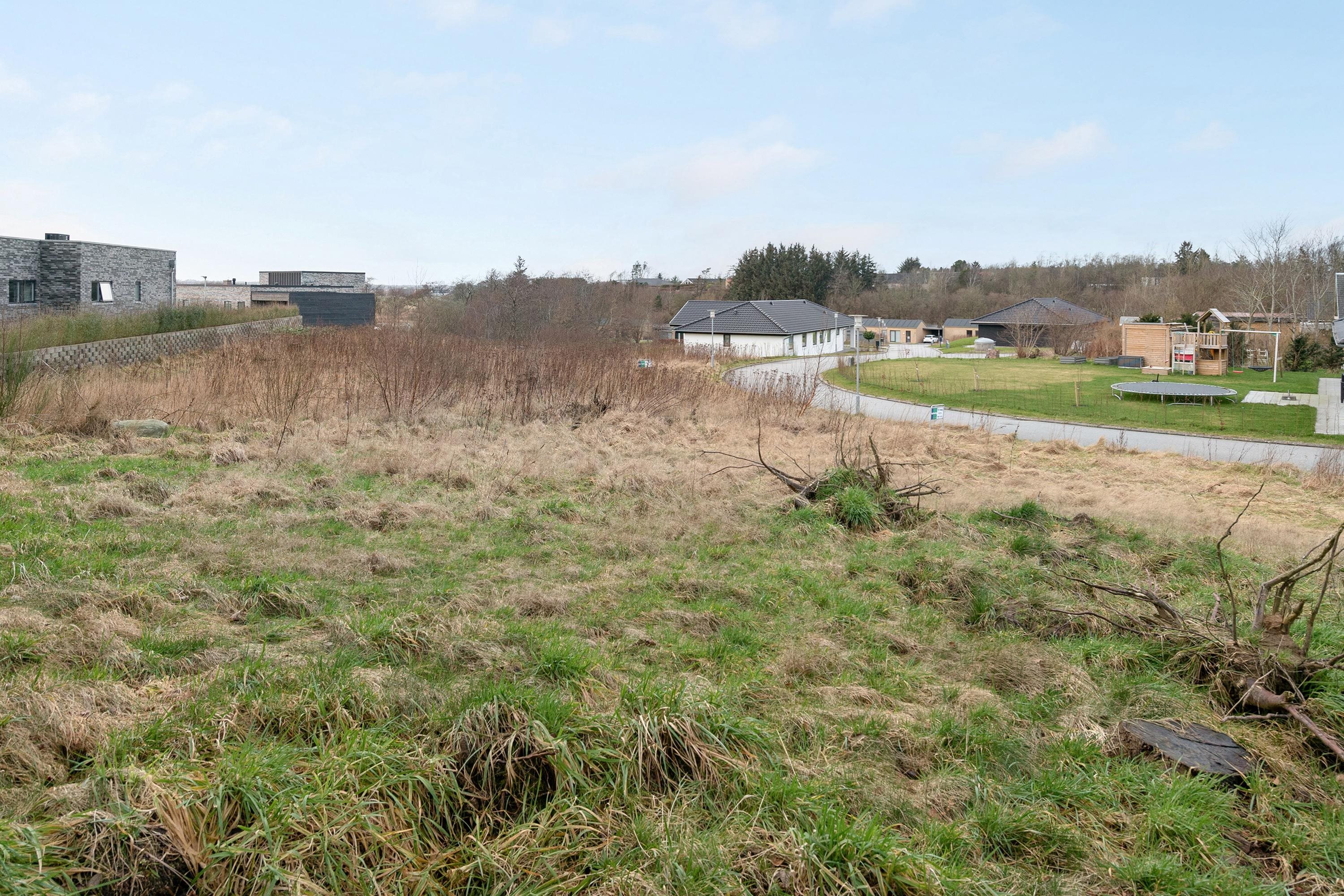 Fremhævet grund billede i fuldskærmstilstand. Billede af Engparken 7, 9800 Hjørring