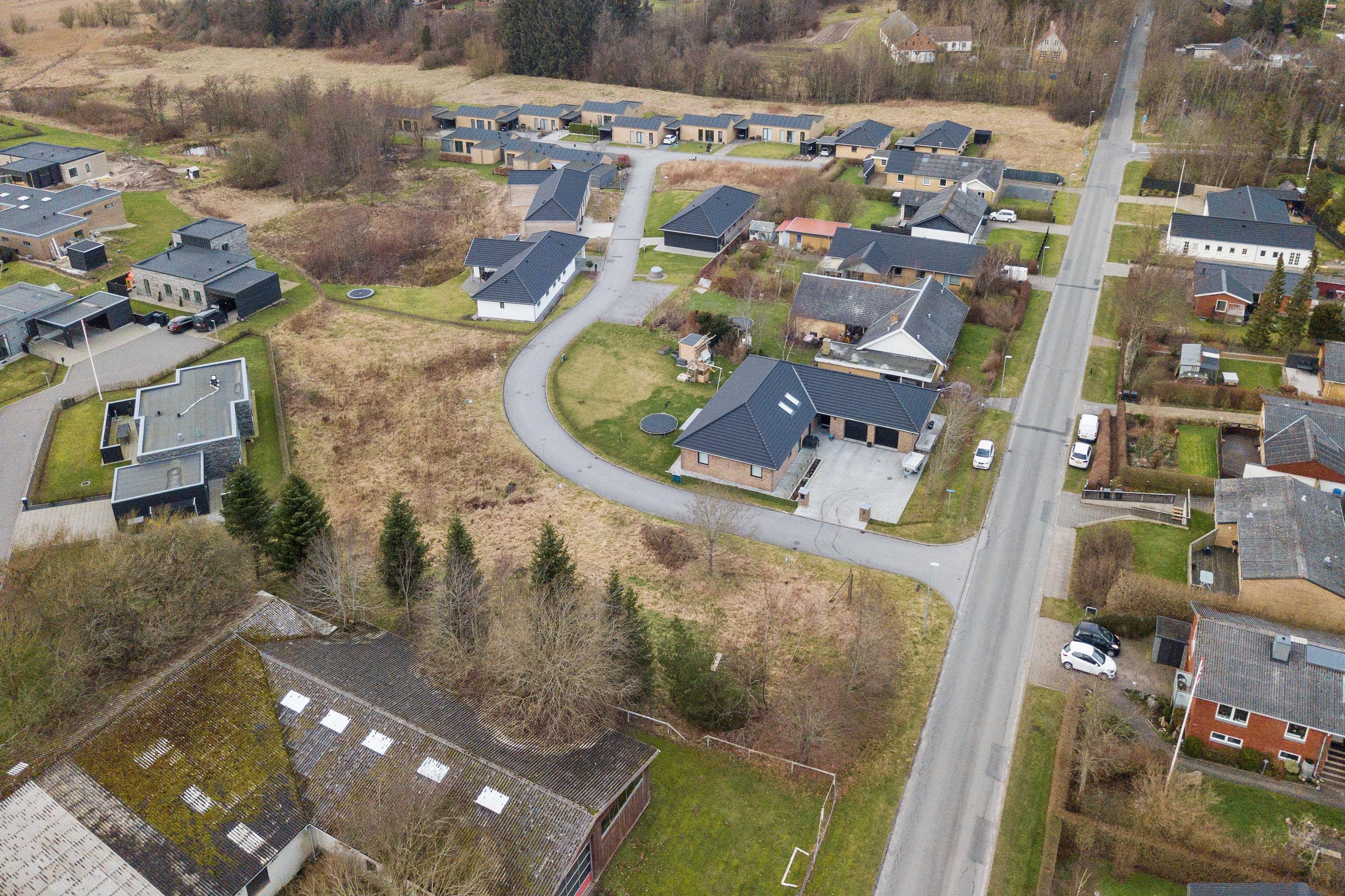 Fremhævet luftfoto billede i fuldskærmstilstand. Billede af Engparken 9, 9800 Hjørring