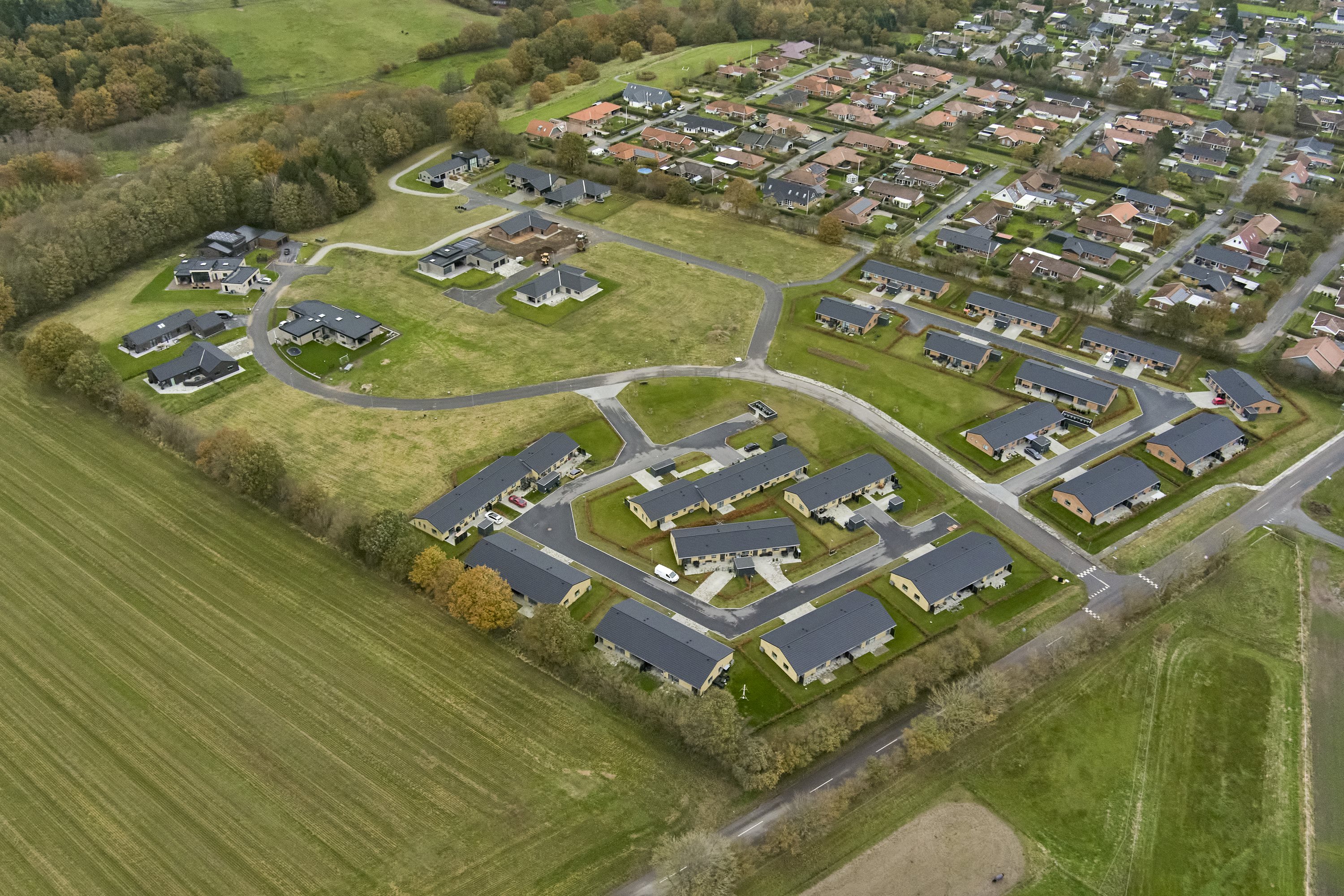 Fremhævet andet billede i fuldskærmstilstand. Billede af Lærkevænget 9, 6051 Almind